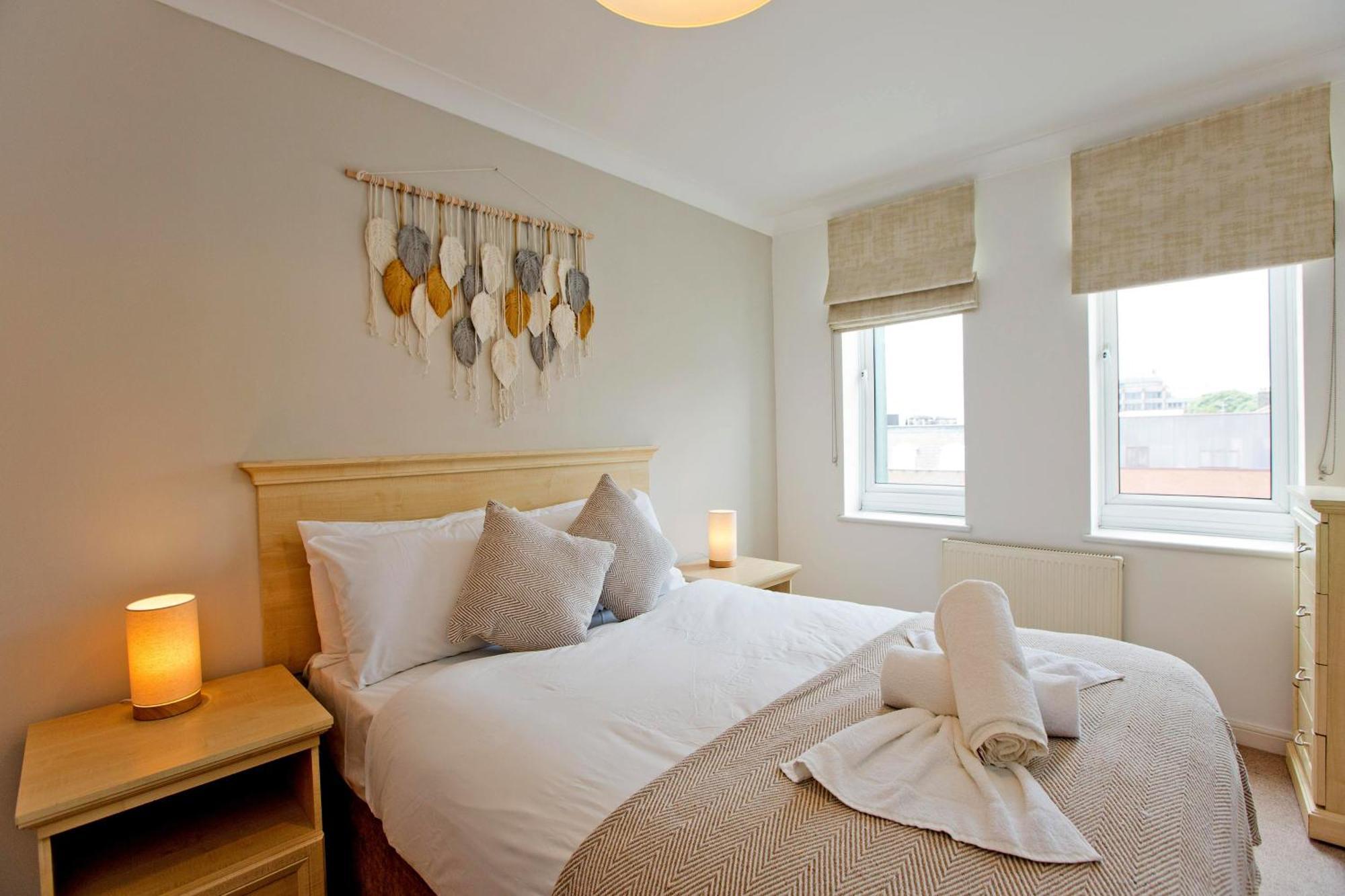 Imperial Onedin Point-tower Hill Apartment London