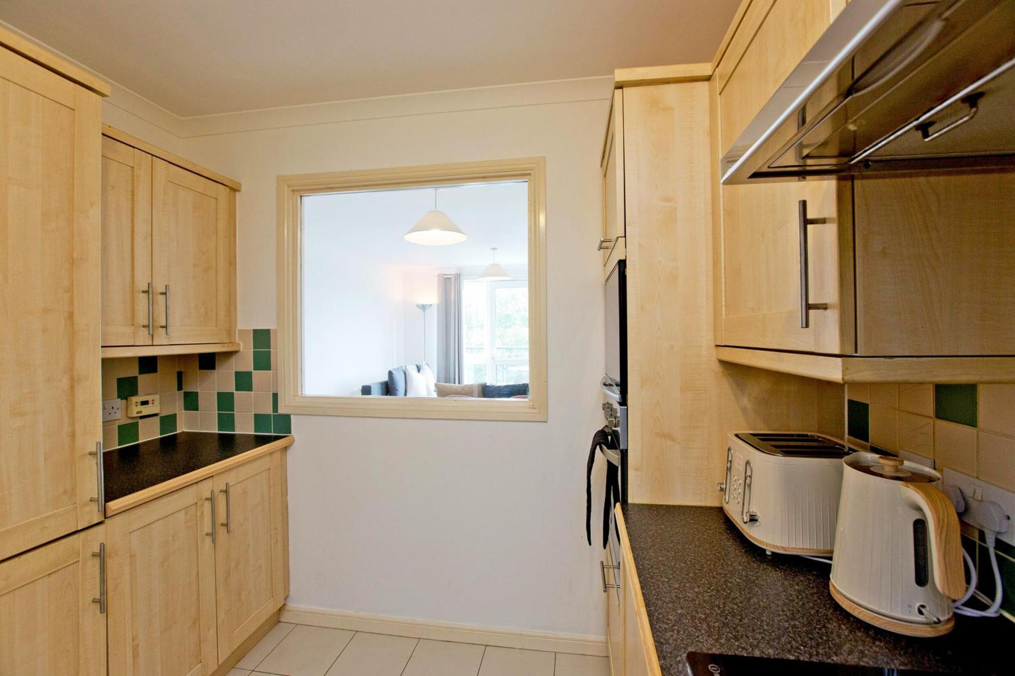 Imperial Onedin Point-tower Hill Apartment