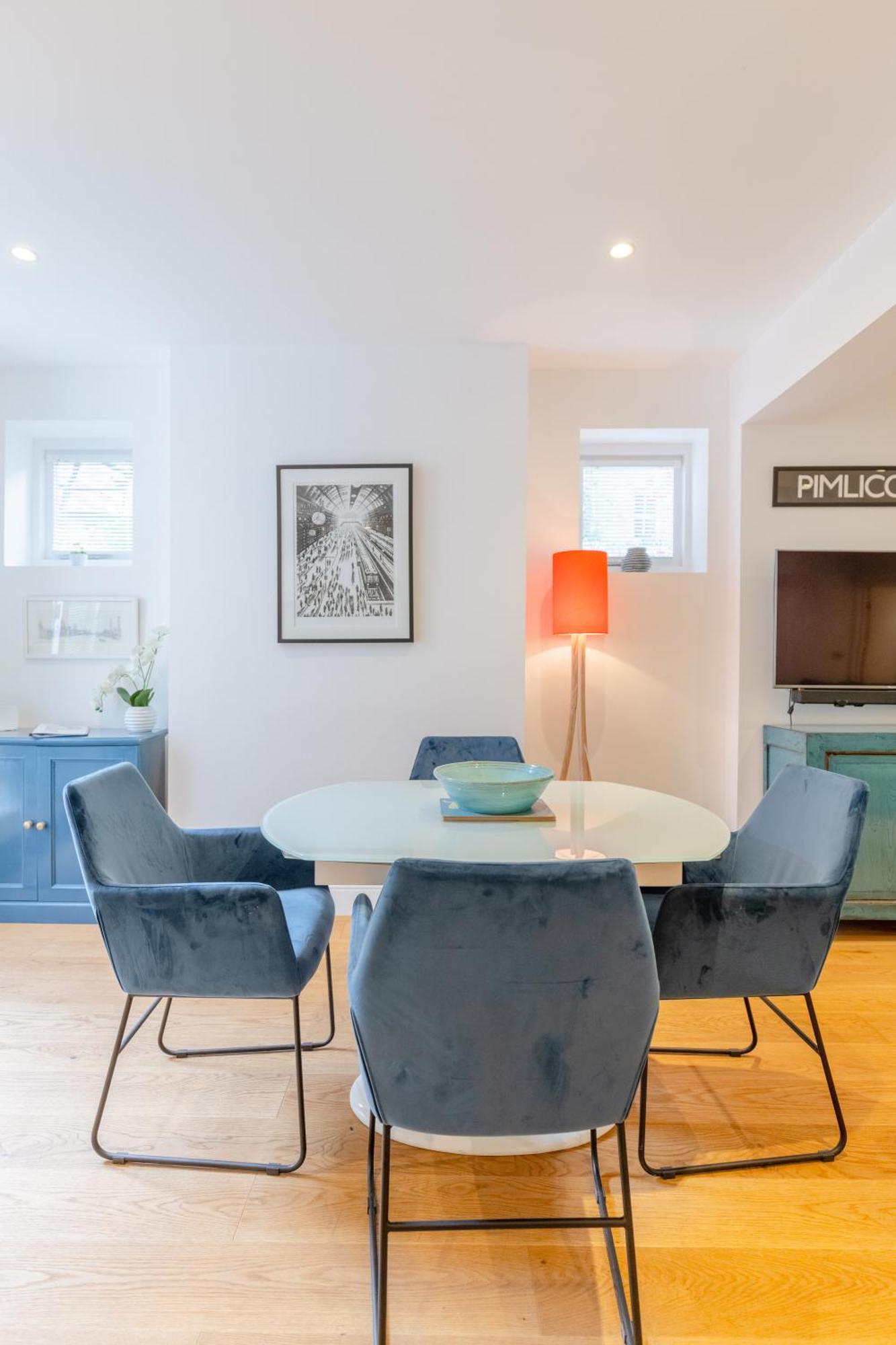 Appartement Lovely In Near Victoria *