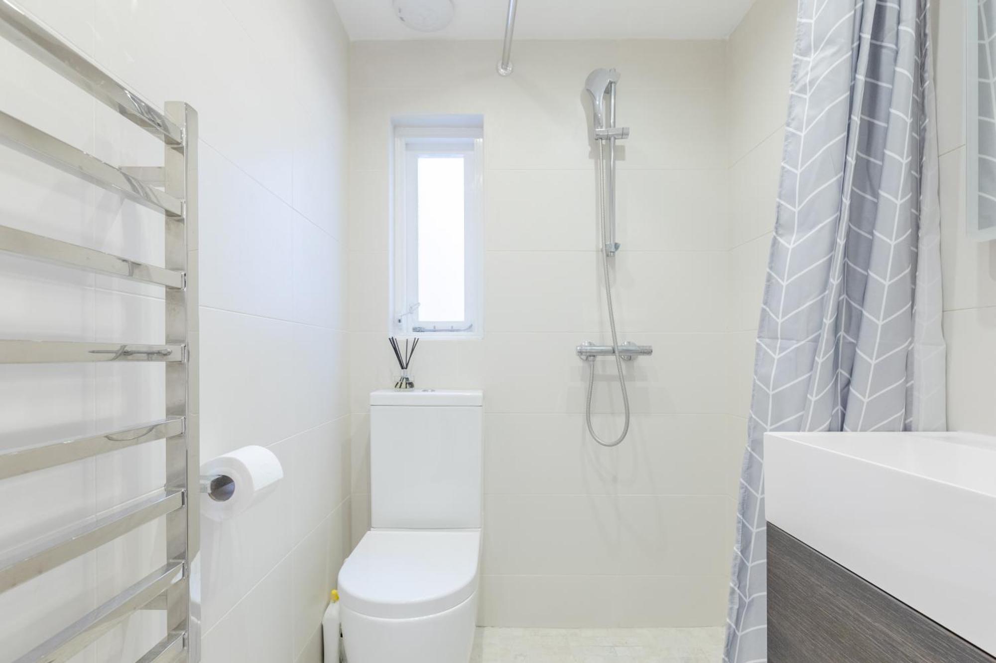 Lovely In Near Victoria Appartement *
