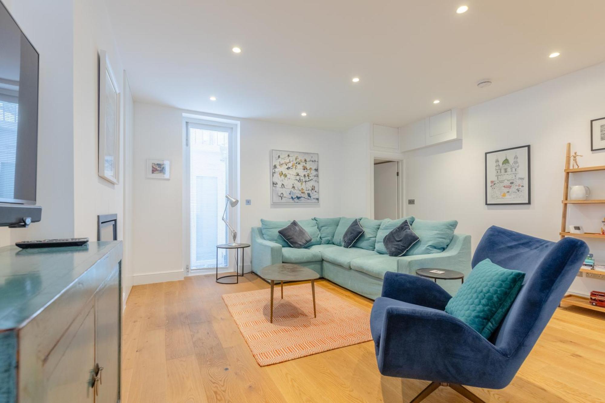 Appartement Lovely In Near Victoria Londen