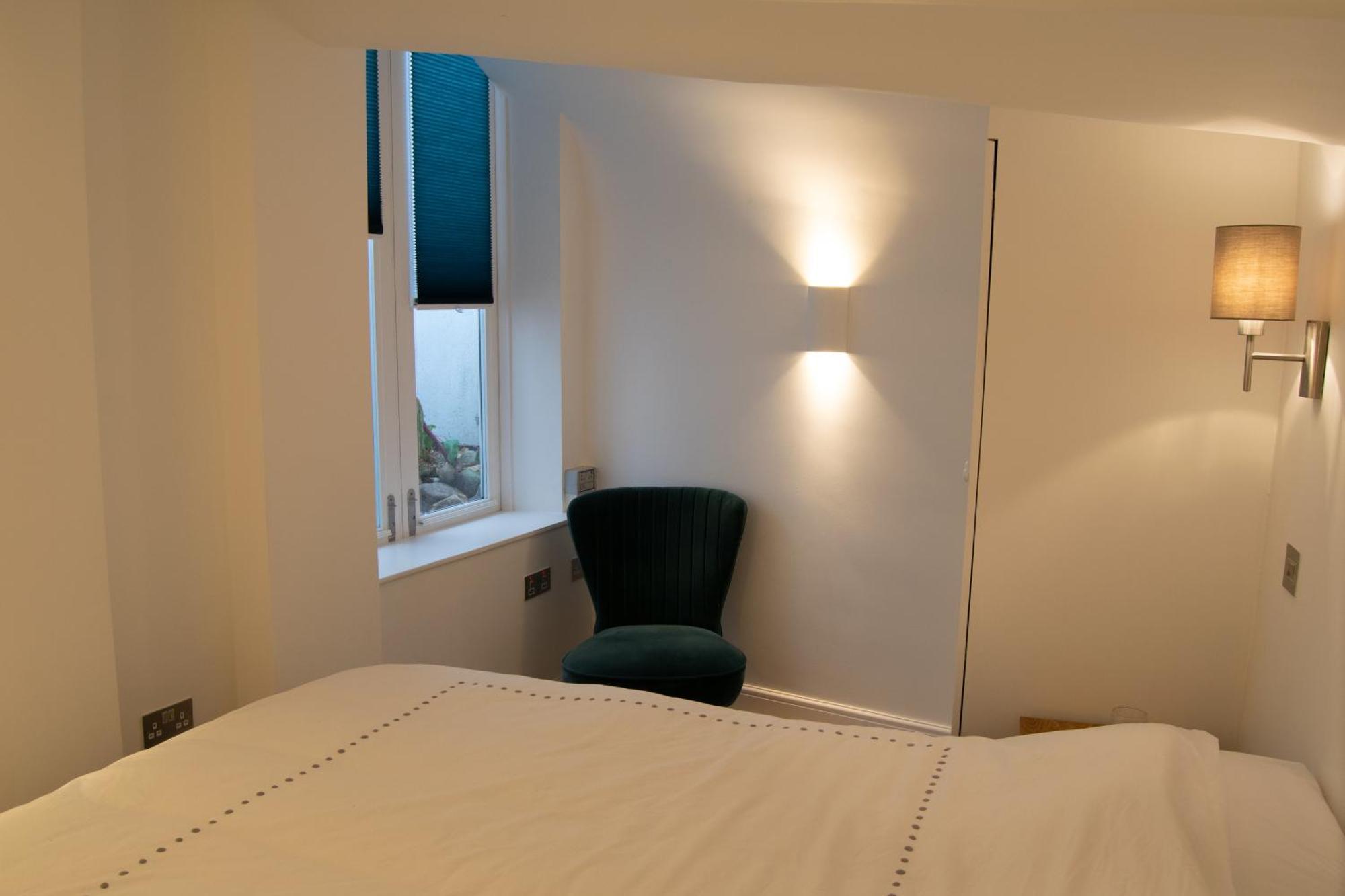 Appartement Lovely In Near Victoria *