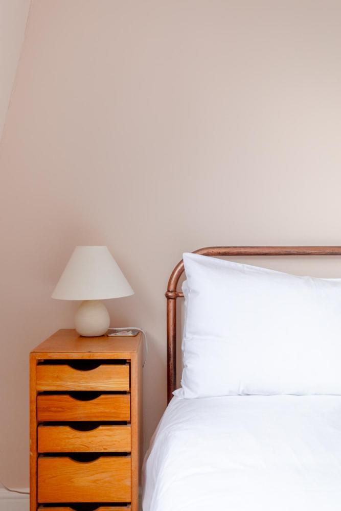 Quaint & Cosy 1 Bedroom Flat - Kensington Olympia! *