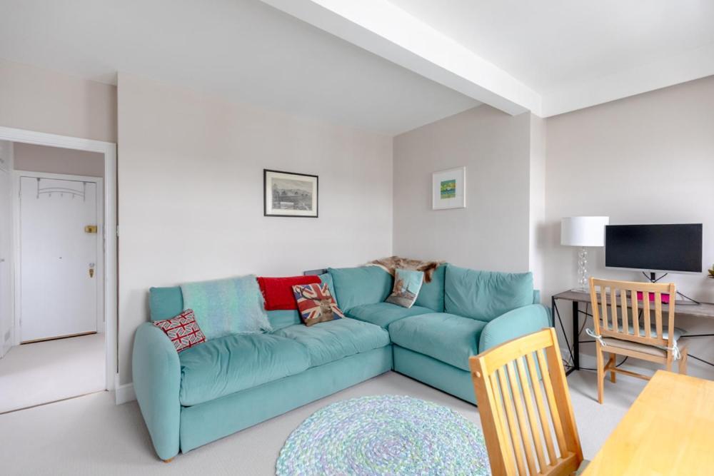 Quaint & Cosy 1 Bedroom Flat - Kensington Olympia! Apartment London
