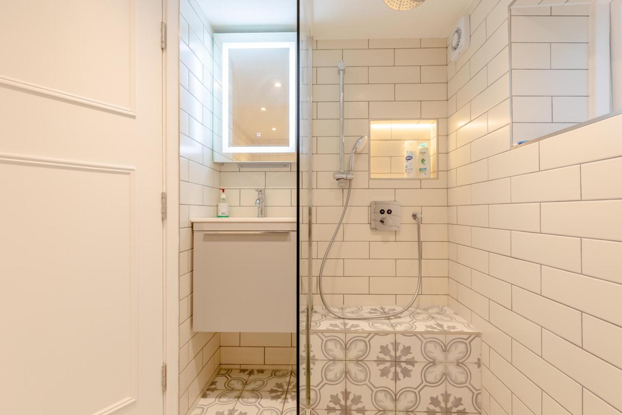 Elegant & Beautifully Presented 1bd Flat- Chelsea! * London