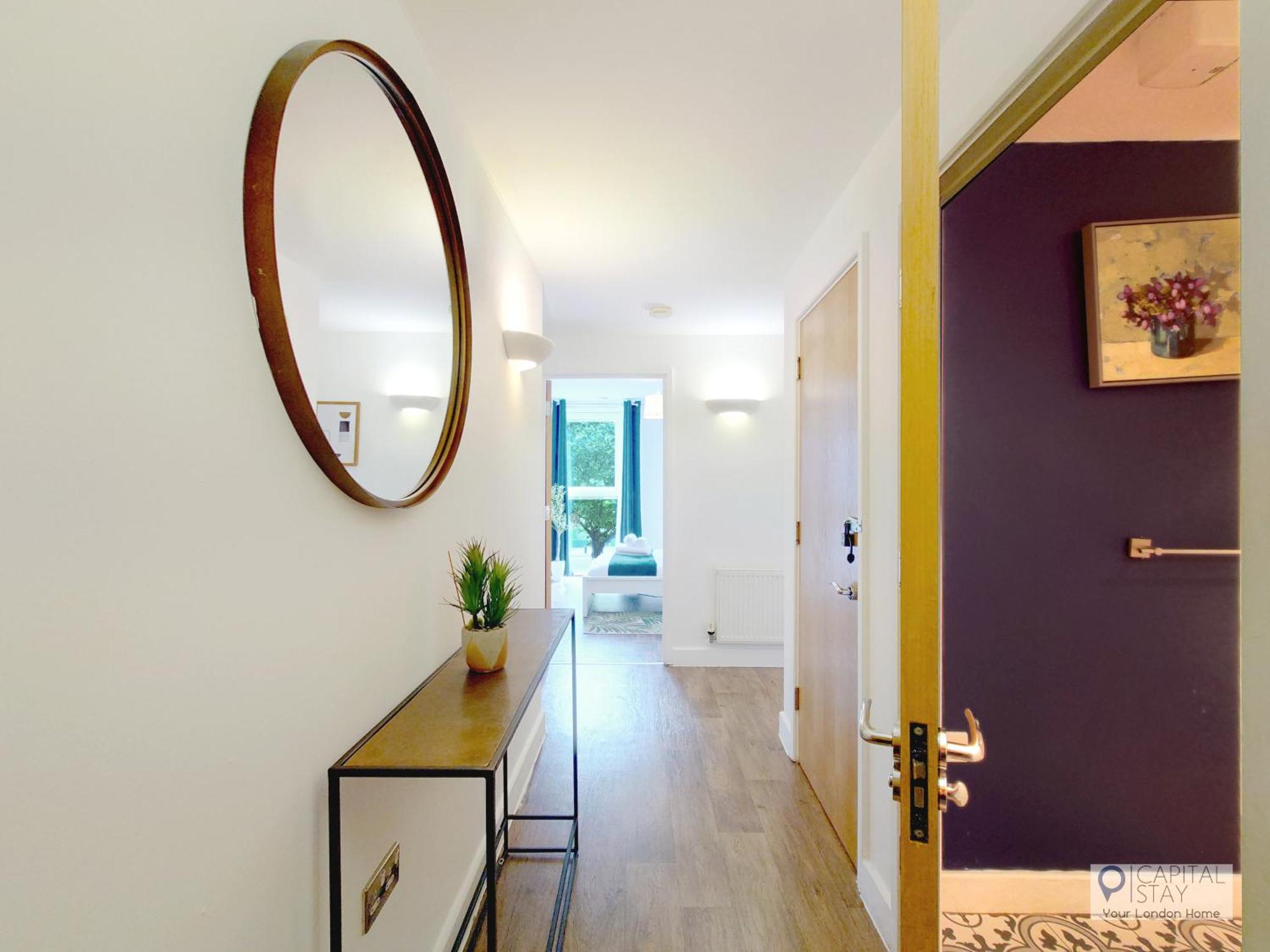 Apartment Two Bed Serviced By Docklands London