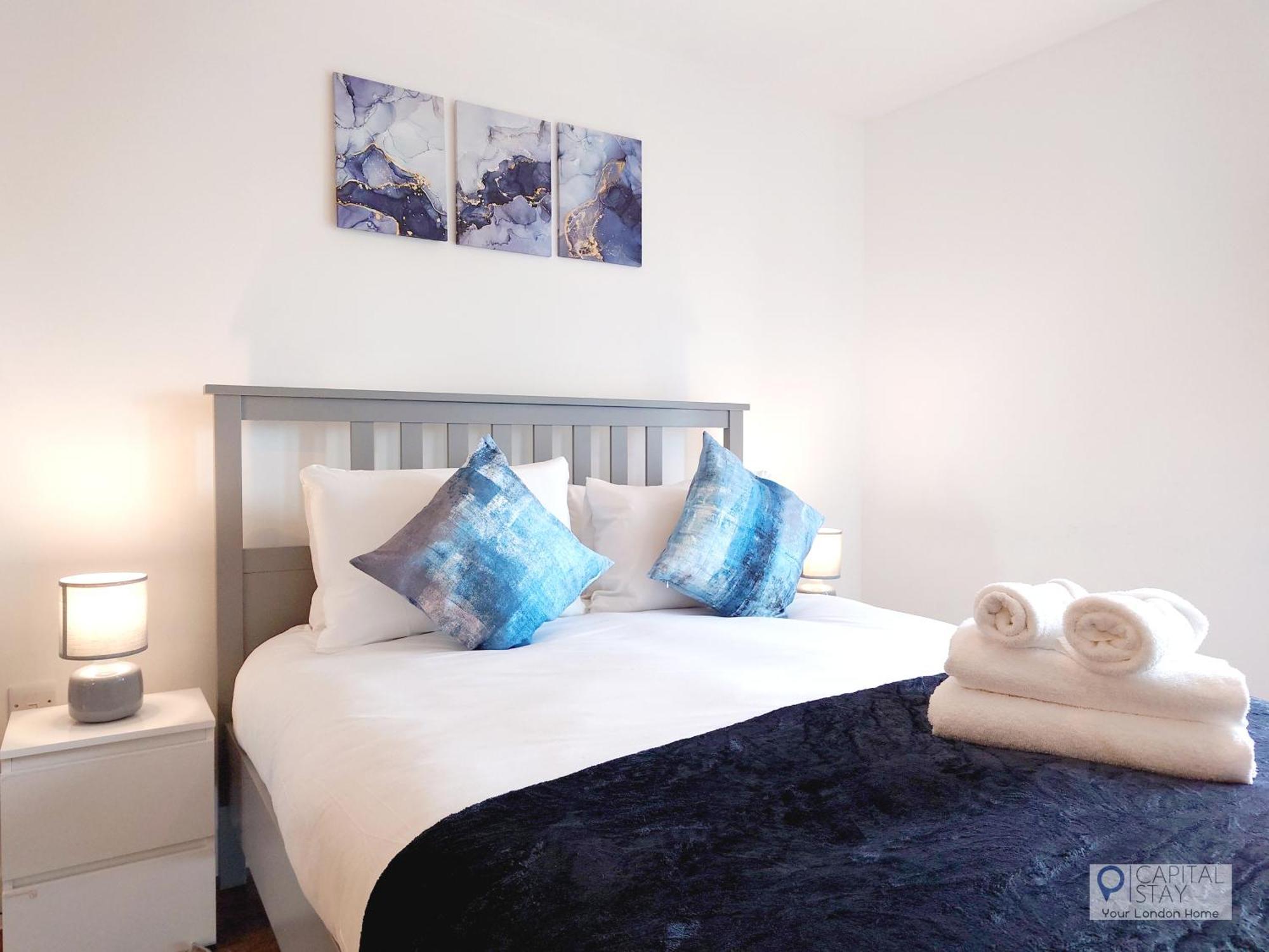 Two Bed Serviced By Docklands London