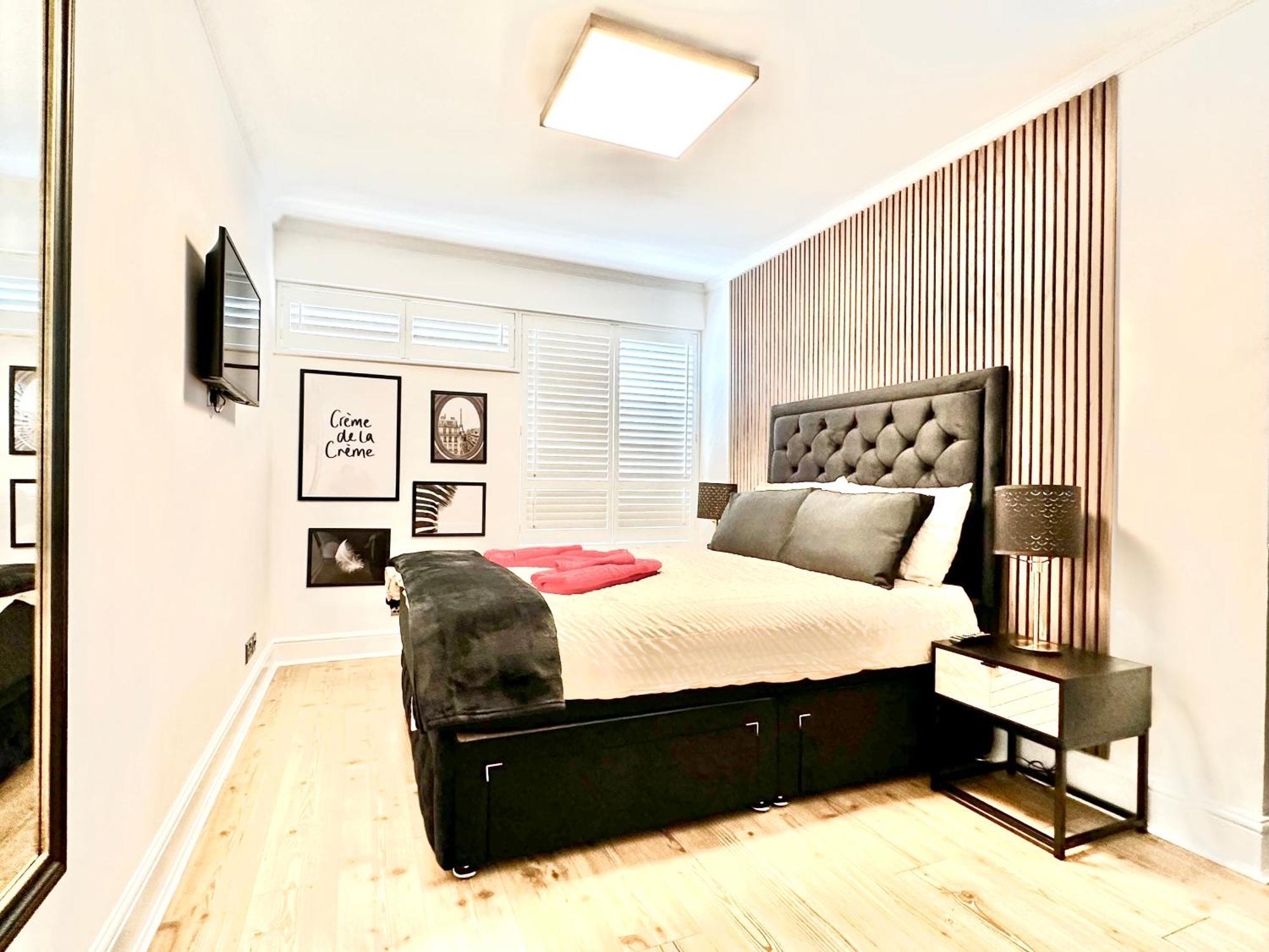 Newly Refurbished ,chic, Attractive 3 Bedroom Flat Leilighet *