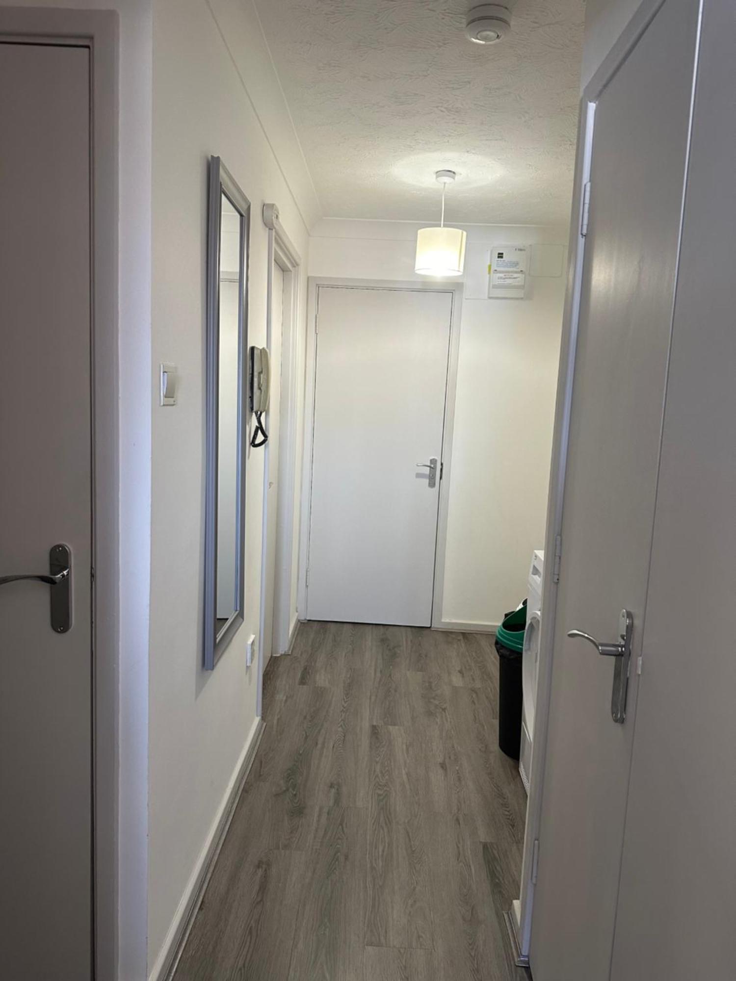 Hlm Single Only Leilighet London