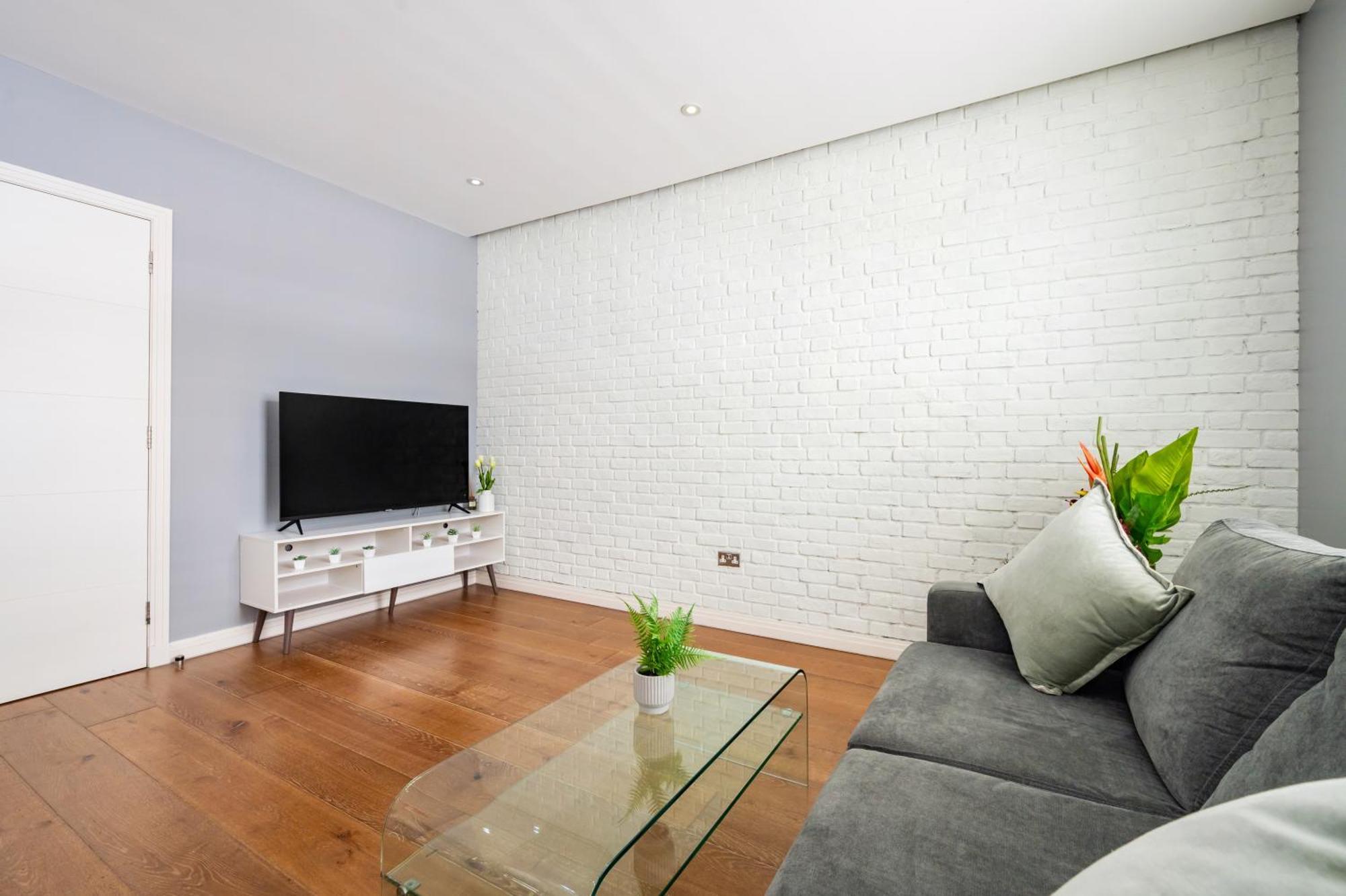 Welcome - Drury Lane *