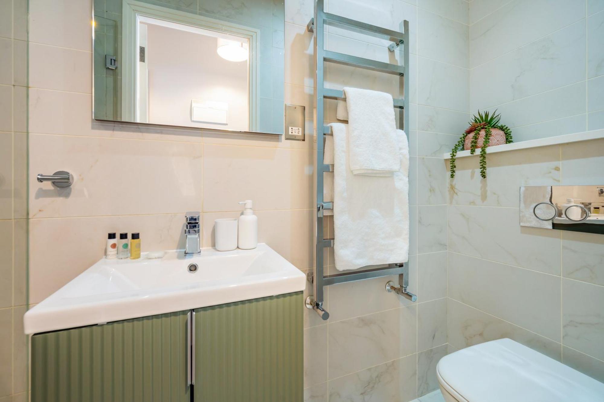 Welcome - Drury Lane Apartment *