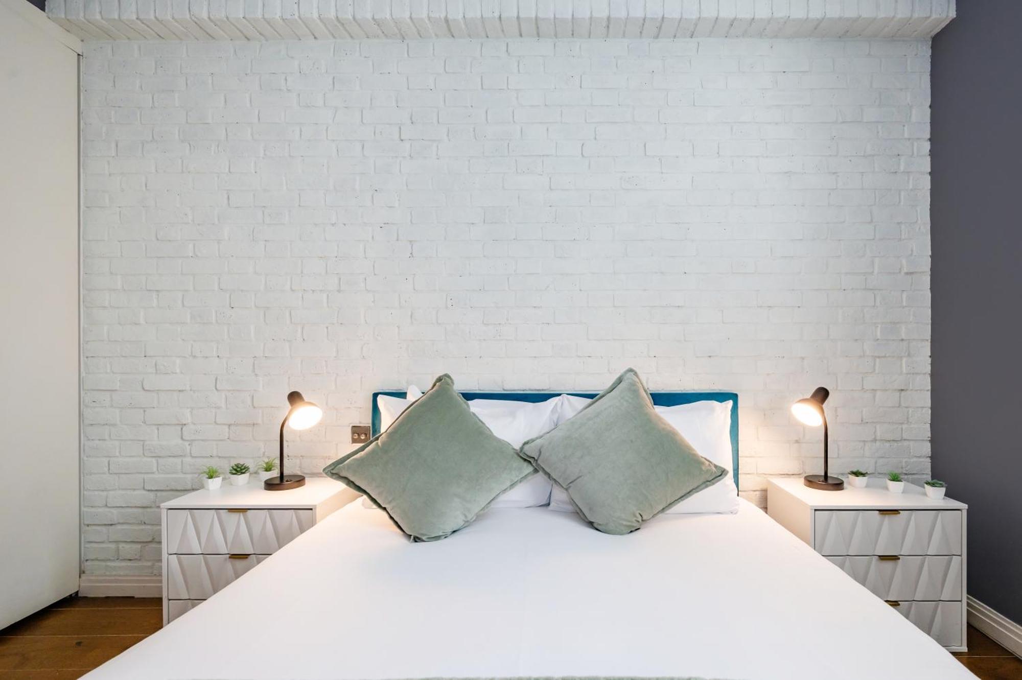 Welcome - Drury Lane London
