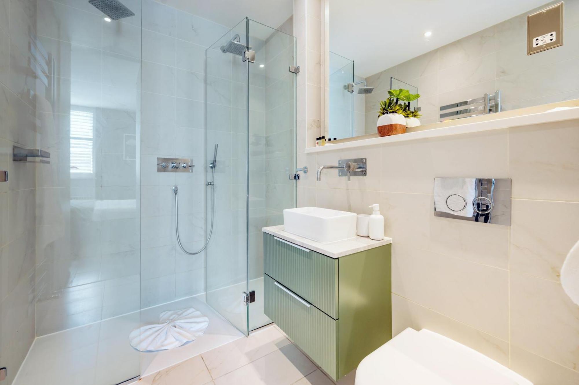 Welcome - Drury Lane Apartment