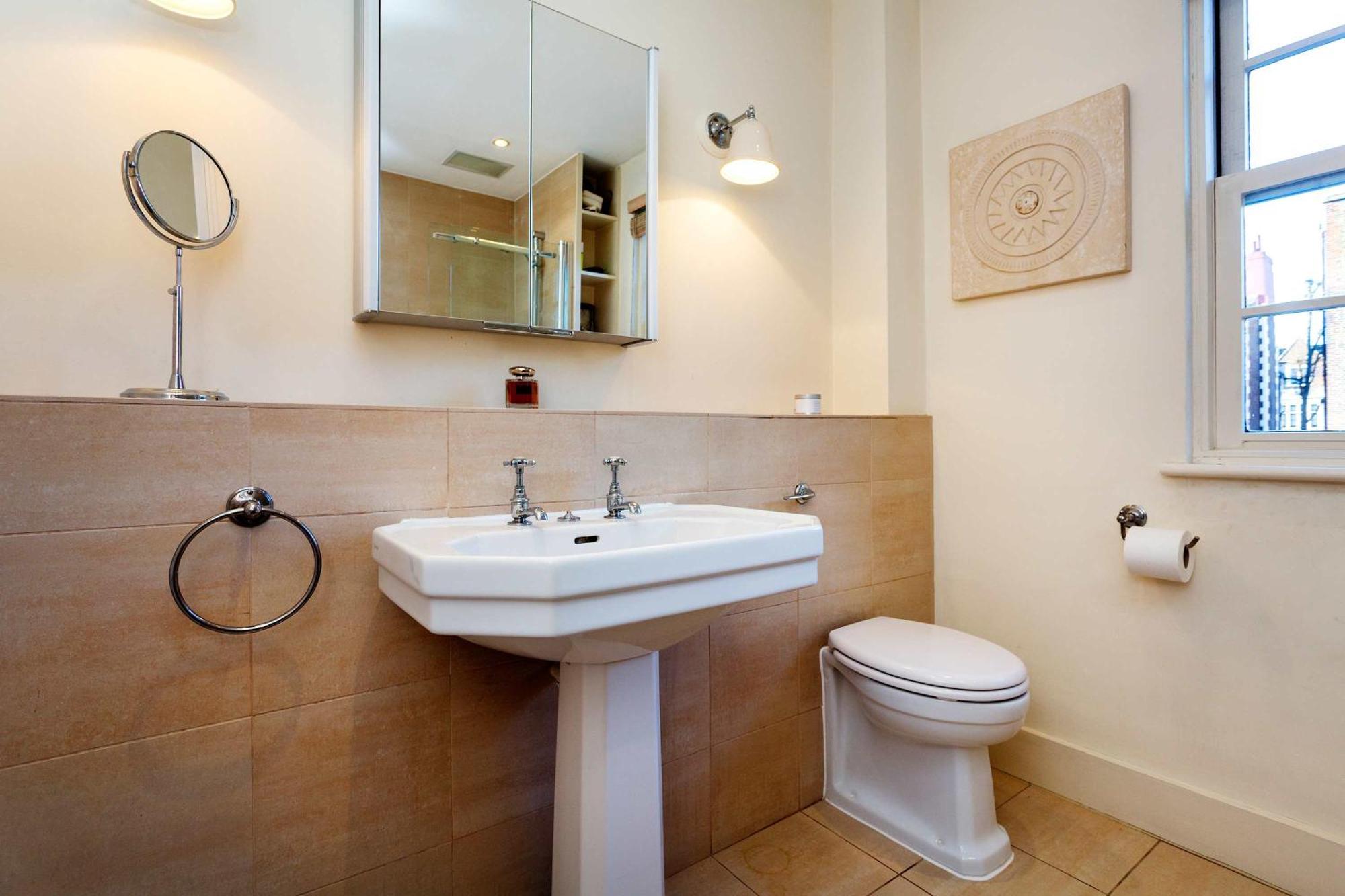 Holiday home Veeve - Holland Park Townhouse London
