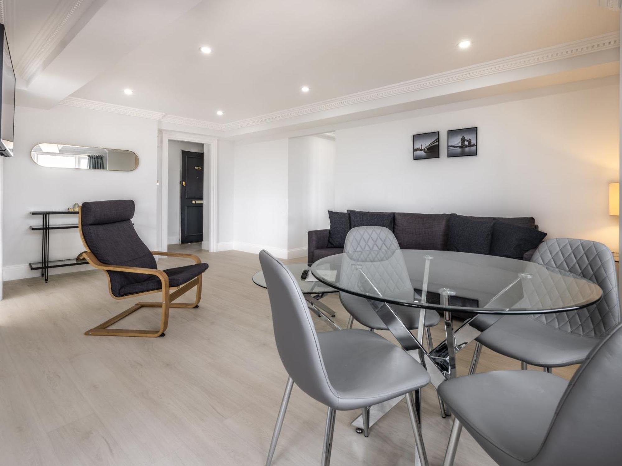 Chelsea Cloisters Serviced Apartment