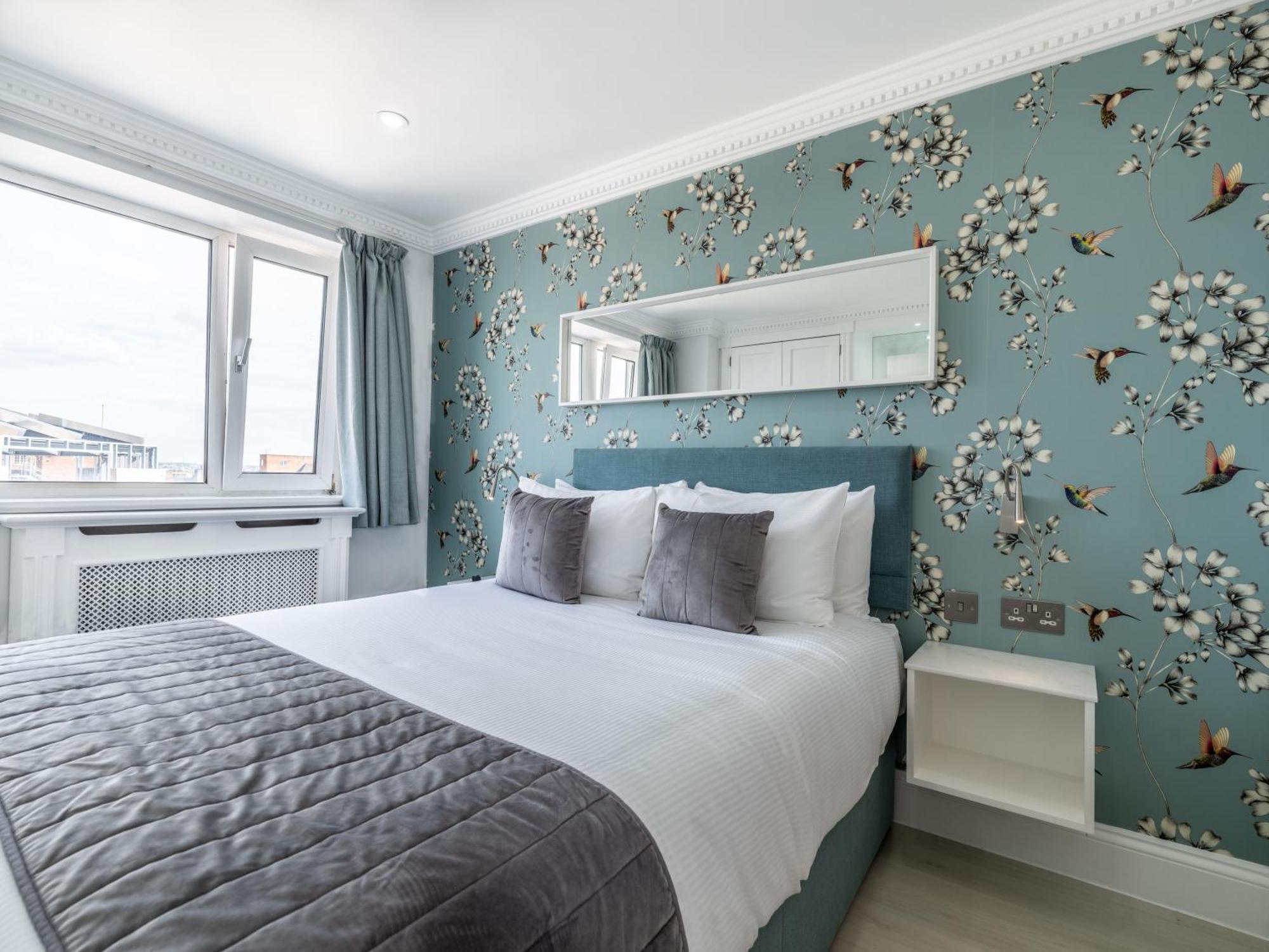 Chelsea Cloisters Serviced Apartment London