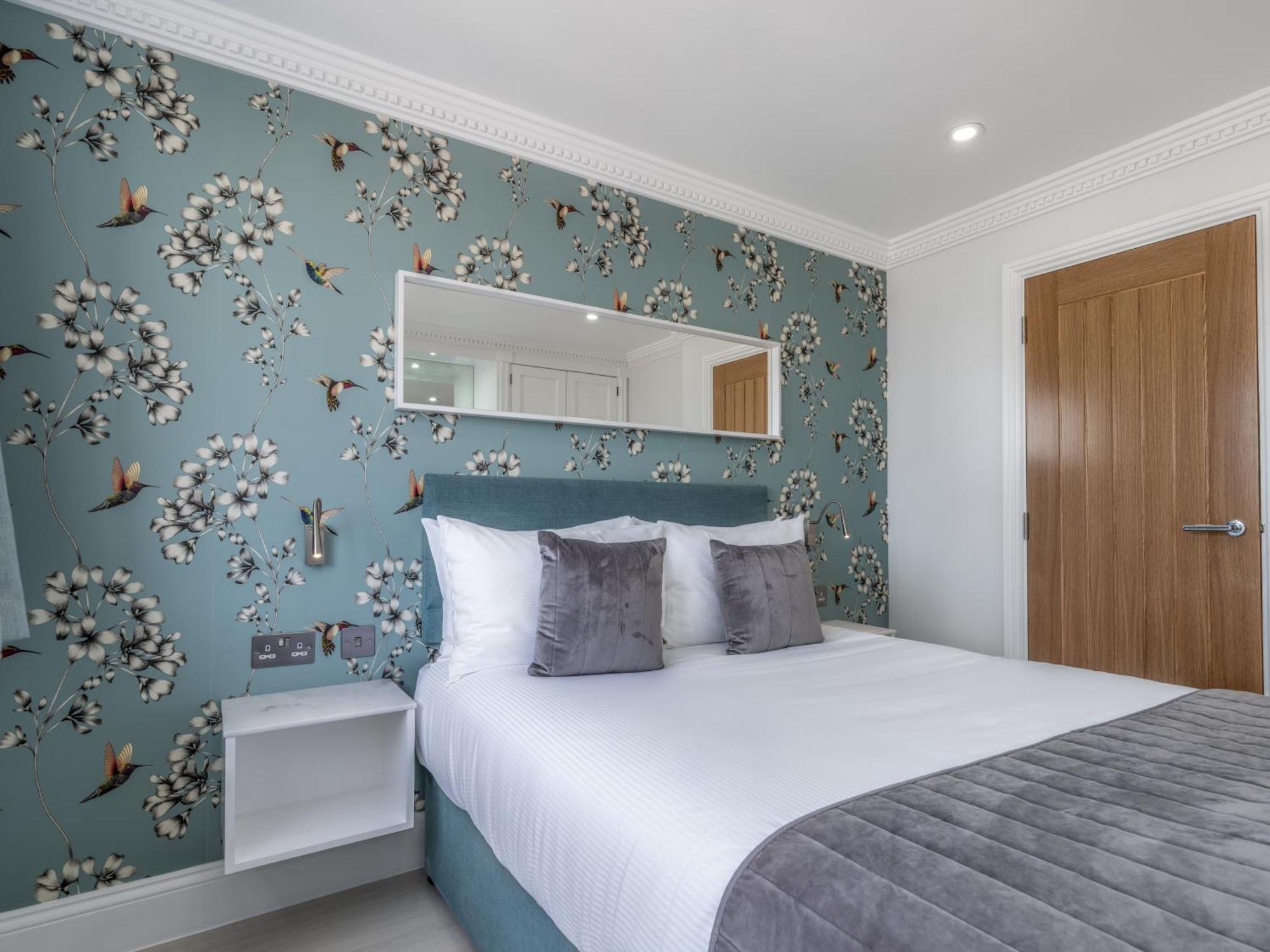 Chelsea Cloisters Serviced * London