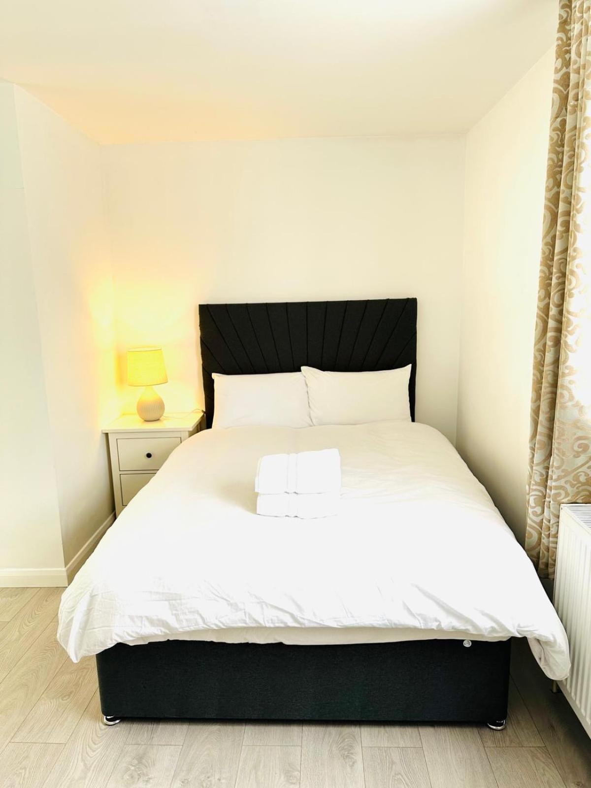 Westferry Guest house *