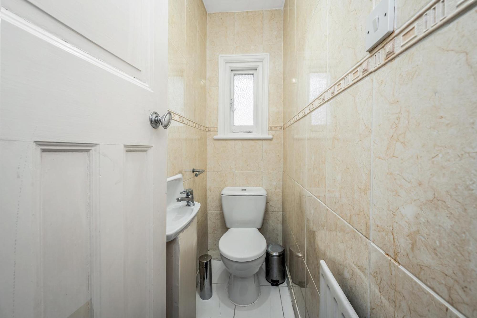 Holiday home Pass The Keys Wonderful Six Bed Victorian In *