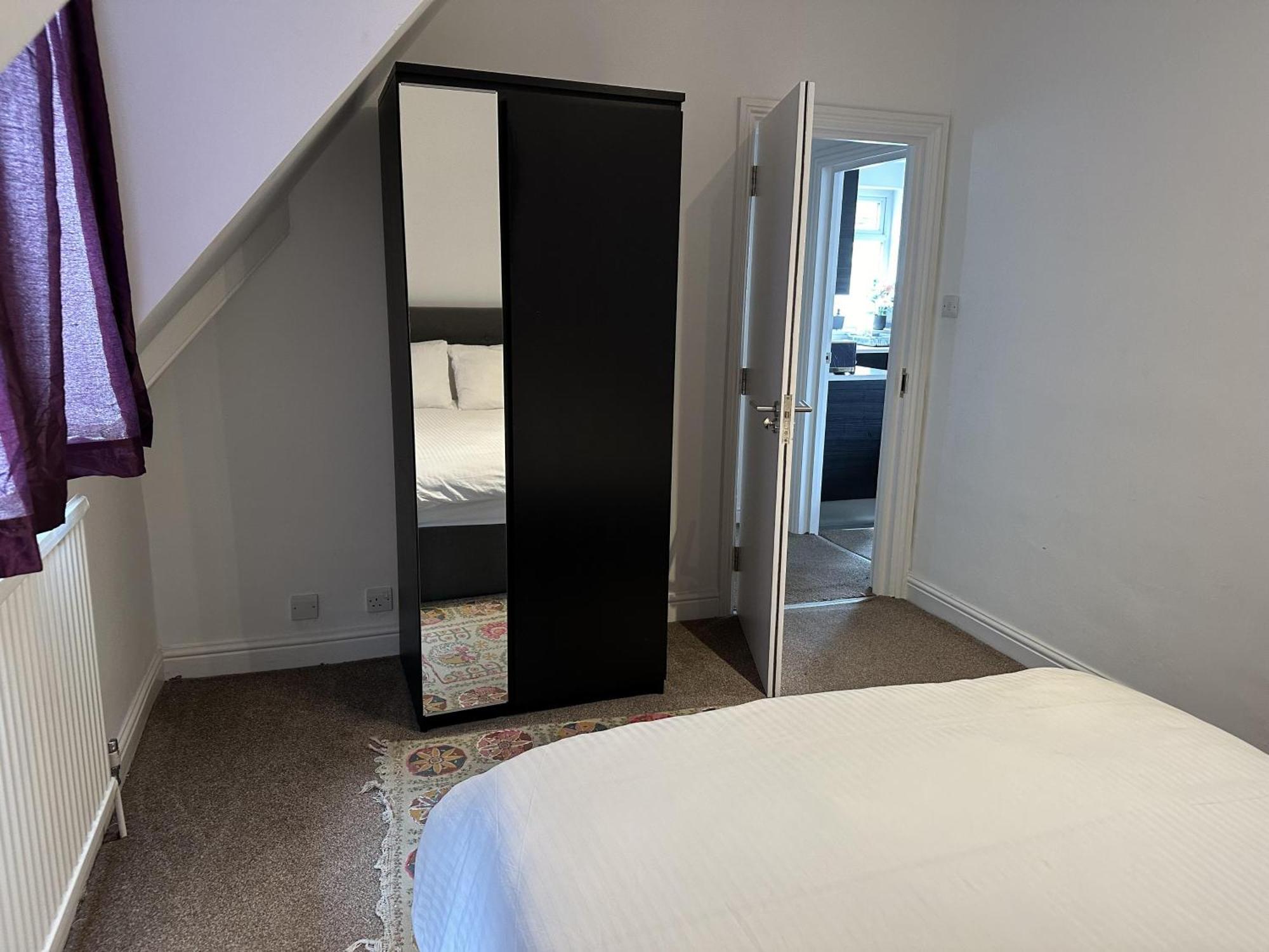 Luxury - Finchley Road Retreat * London