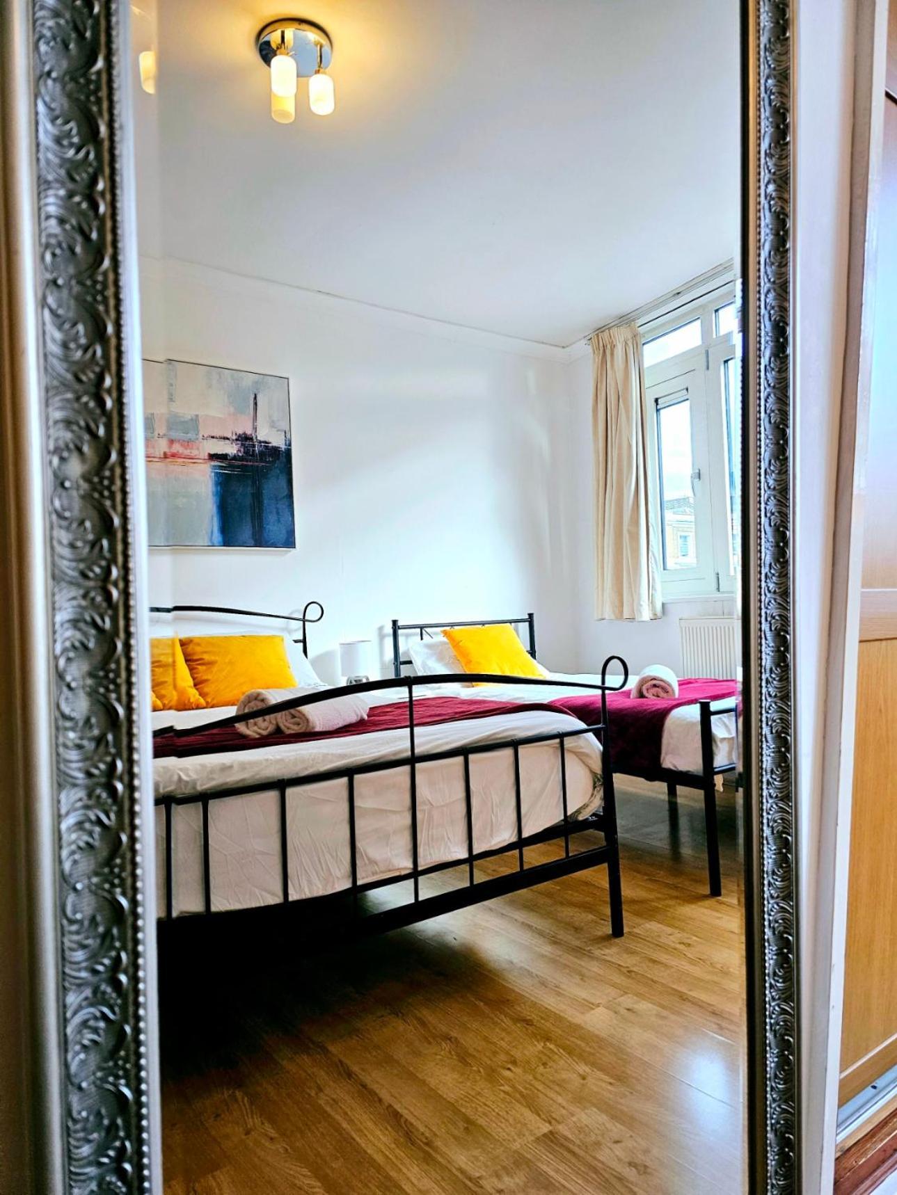 Apartment Bright & Spacious In Building With Lift, Right Next To Bayswater Station - Walk To Kensington Palace, Hyde Park, Little Venice & Notting Hill London
