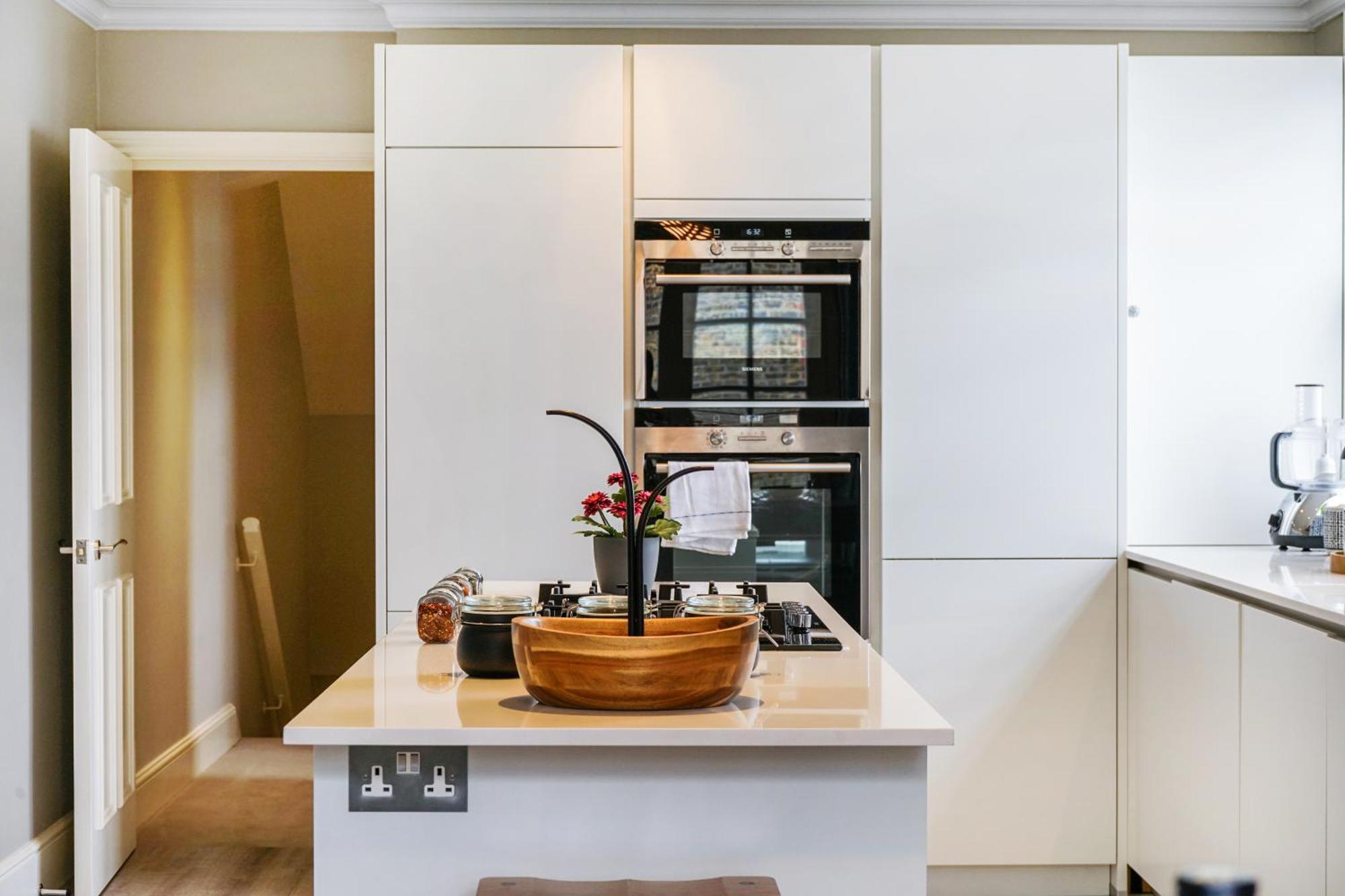 Stylish 2bed 2 Bath House With Balcony Holiday home London