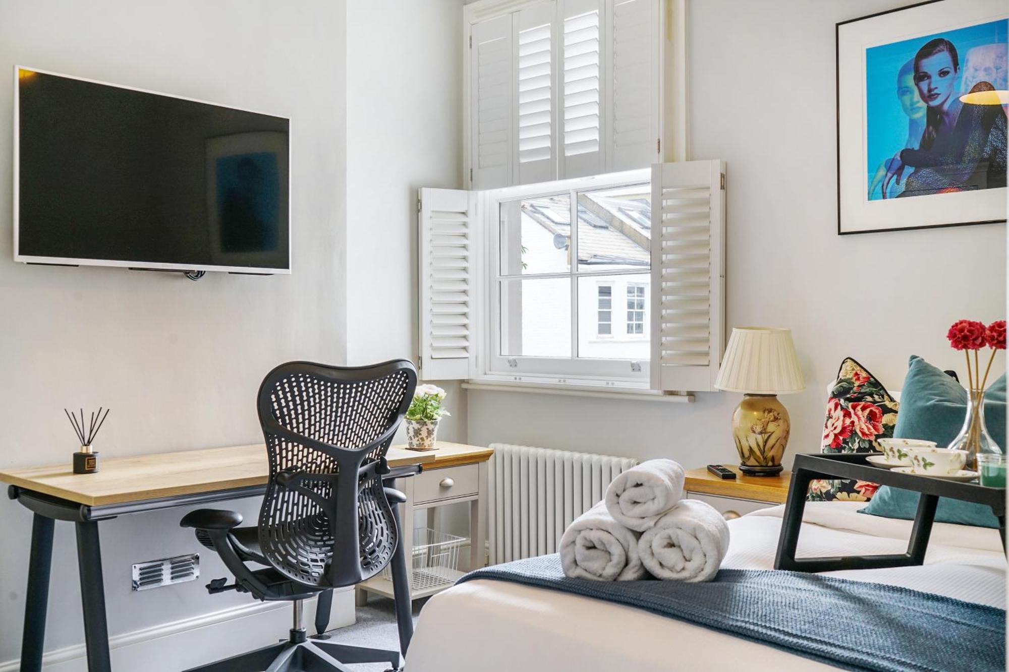Stylish 2bed 2 Bath House With Balcony Holiday home London