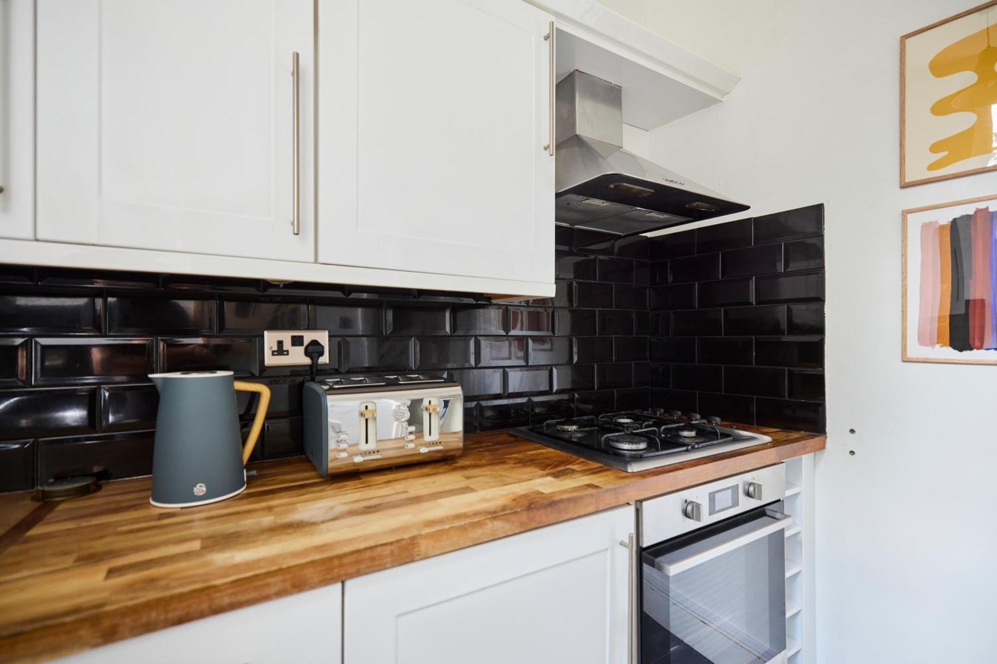 The Putney Classic - Trendy 2bdr Flat Apartment