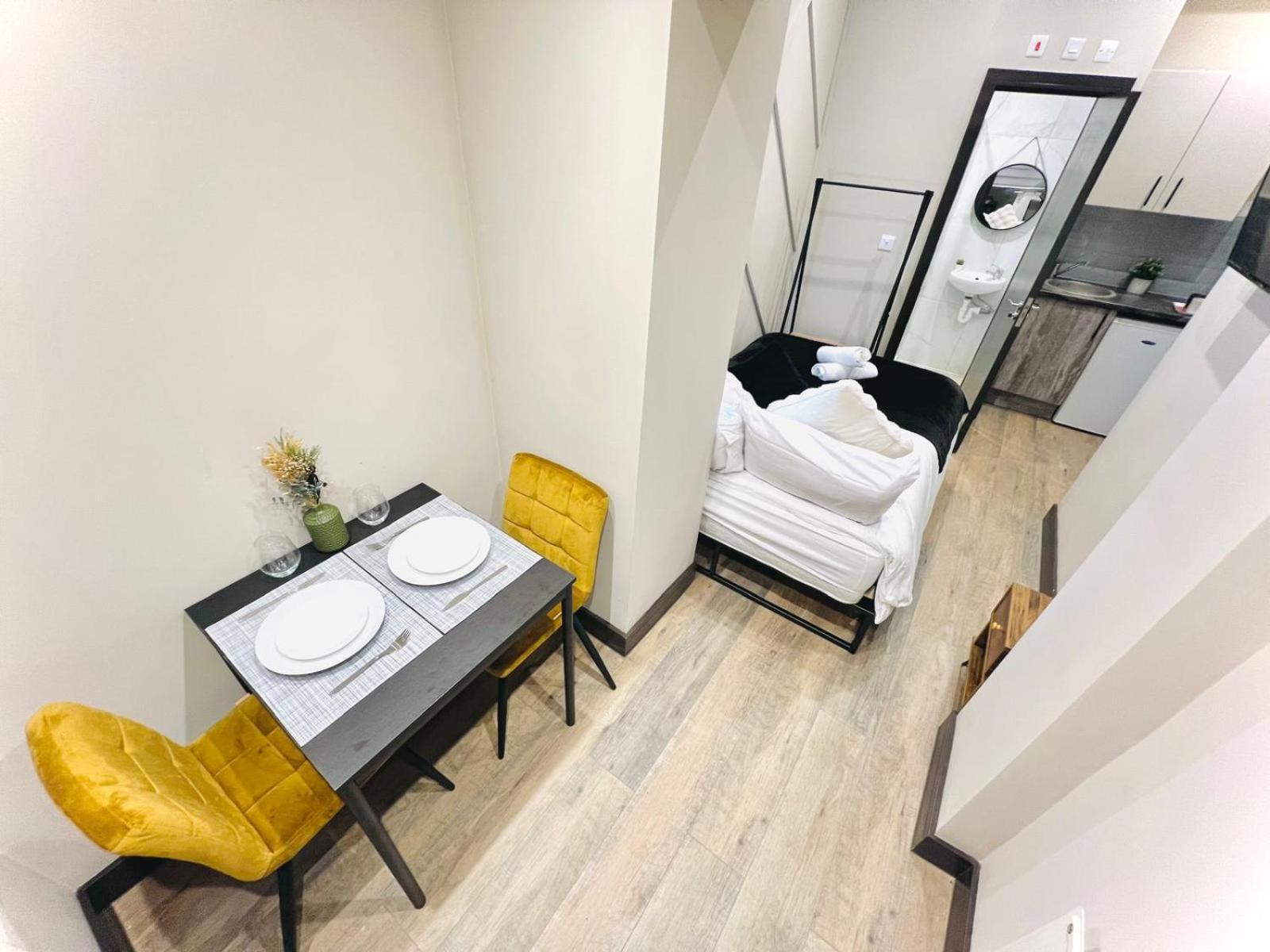 72 Center Location I * Londen