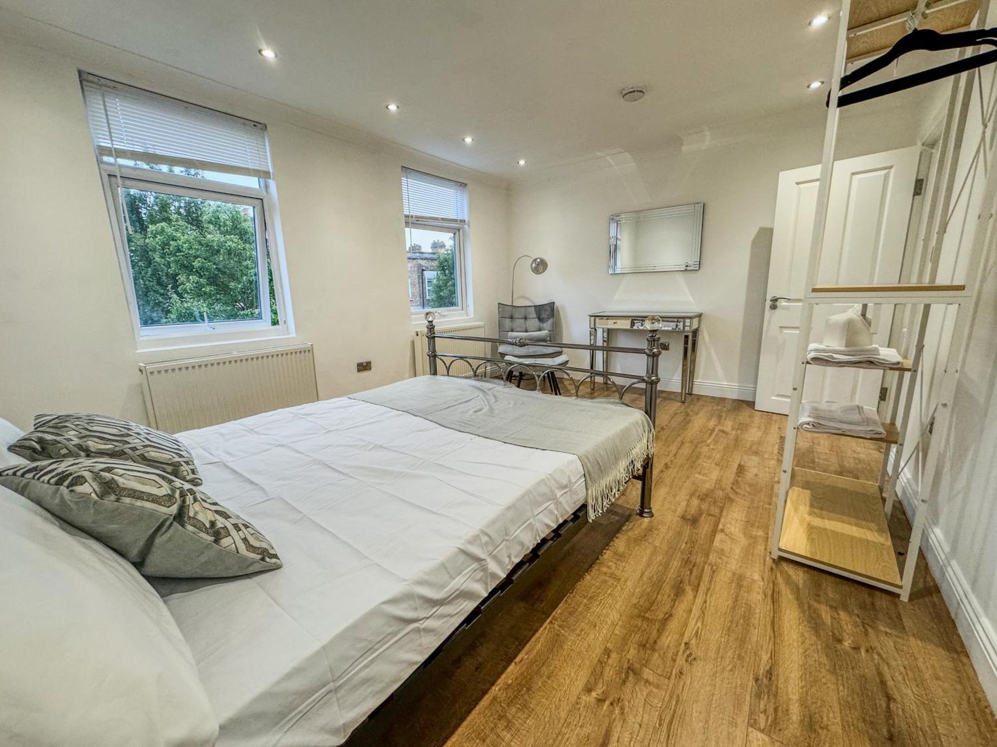 Holiday home Stratford House