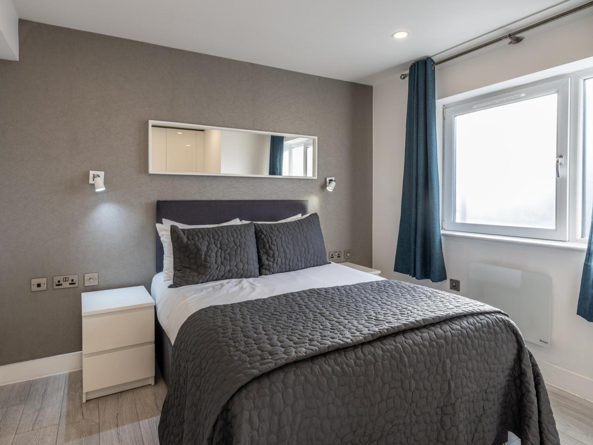 Chelsea Cloisters Serviced Apartment