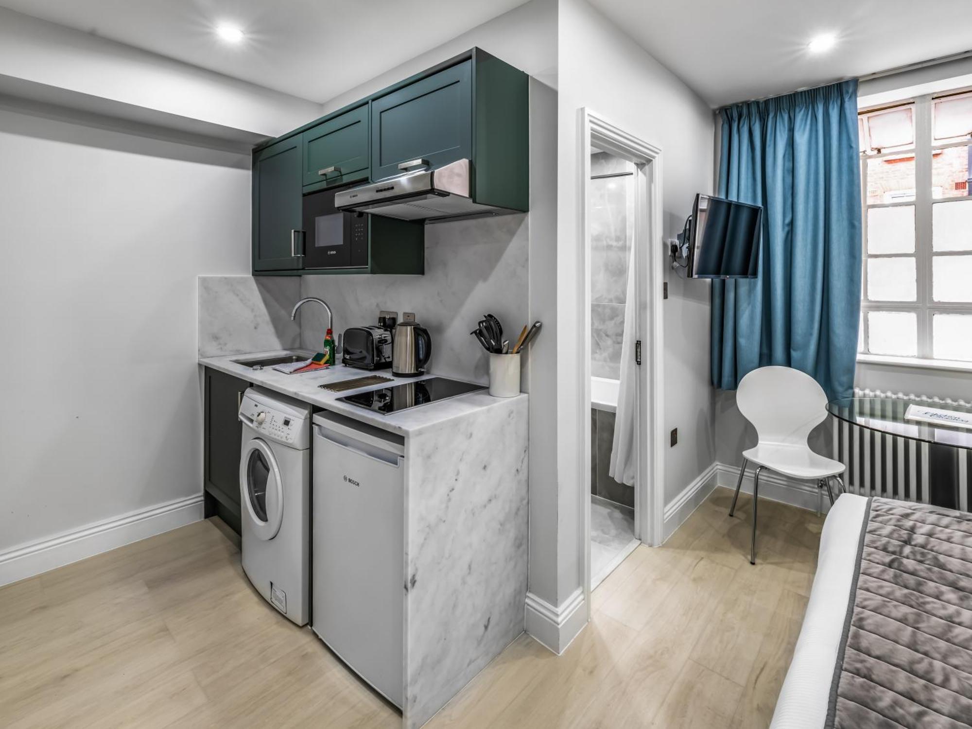 Apartment Chelsea Cloisters Serviced