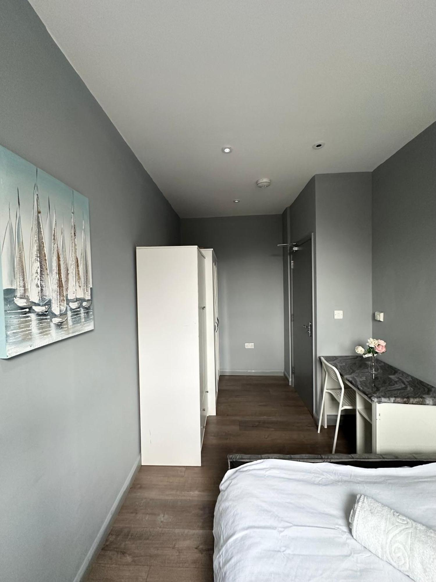 Kingcross 3 Bedroom Flat, 3mins To Euston Apartment