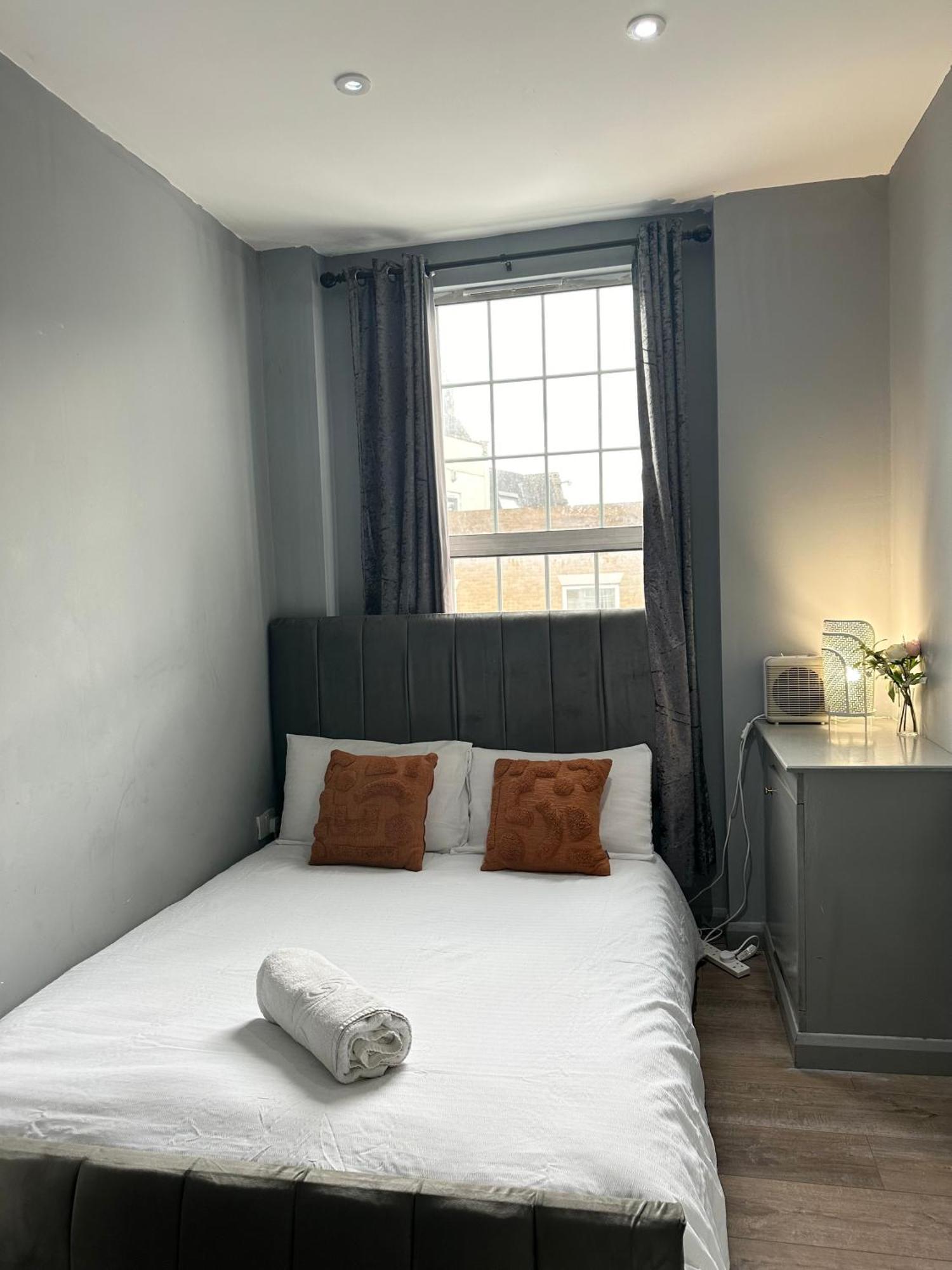 Kingcross 3 Bedroom Flat, 3mins To Euston London