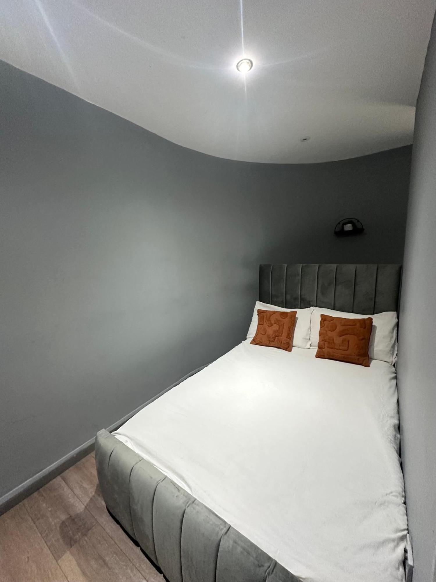 Kingcross 3 Bedroom Flat, 3mins To Euston London