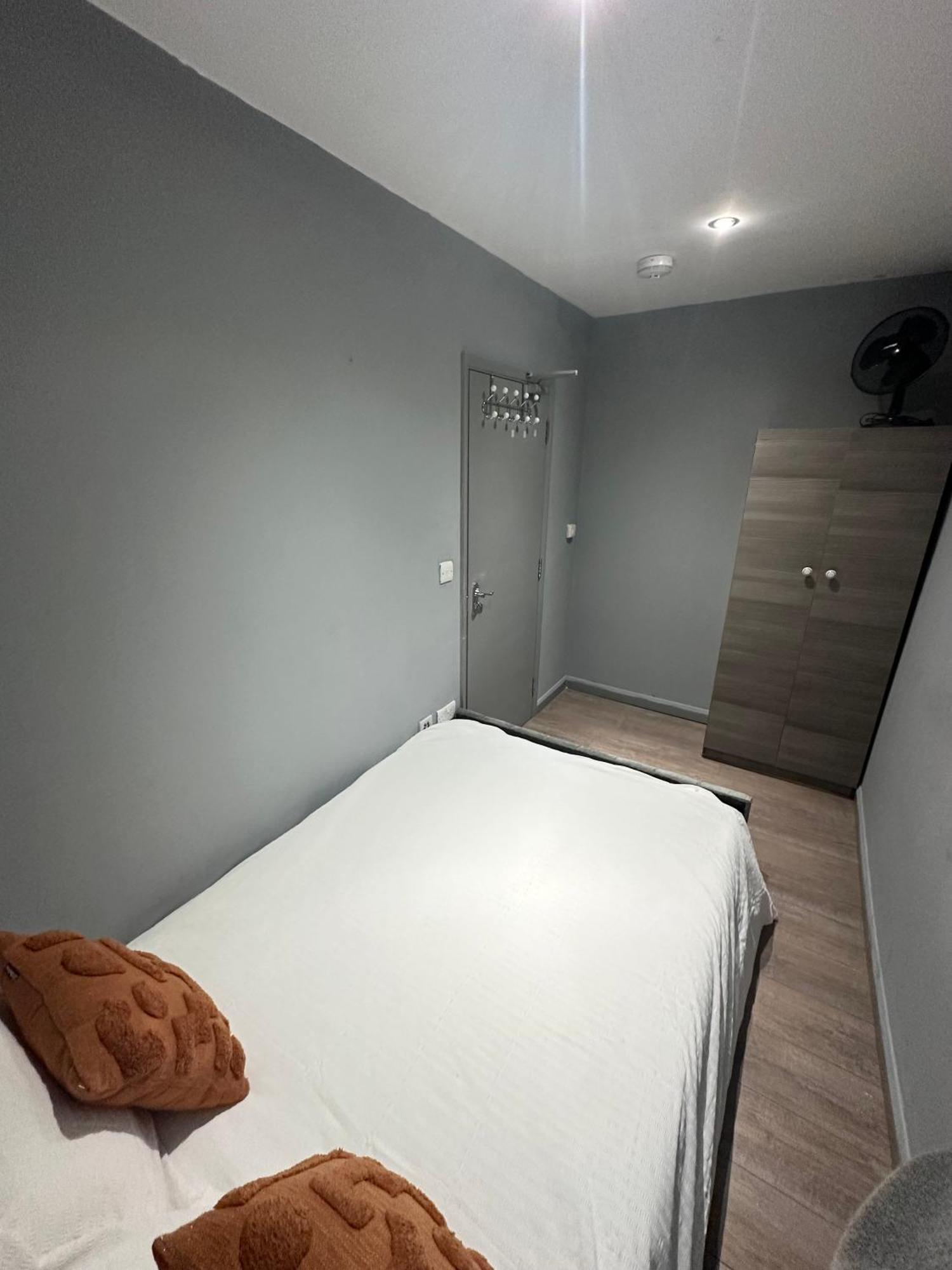 Kingcross 3 Bedroom Flat, 3mins To Euston Apartment *