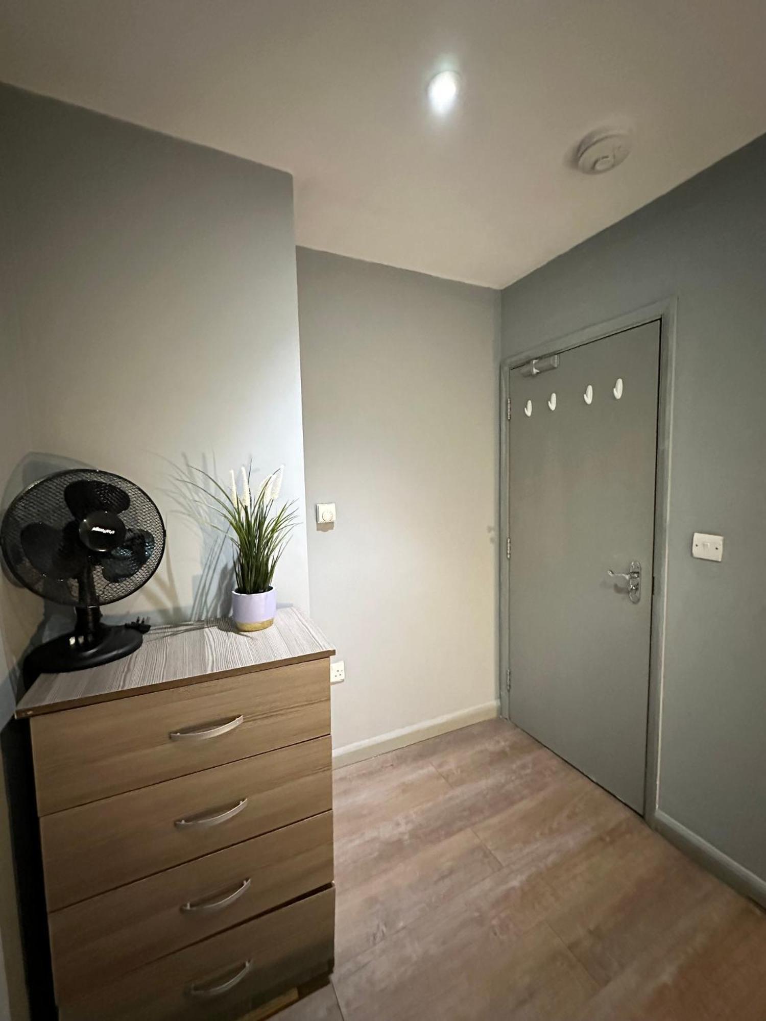 Kingcross 3 Bedroom Flat, 3mins To Euston *
