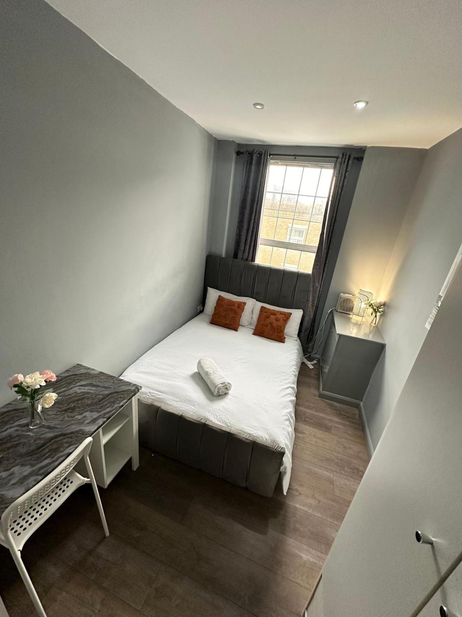 Kingcross 3 Bedroom Flat, 3mins To Euston *