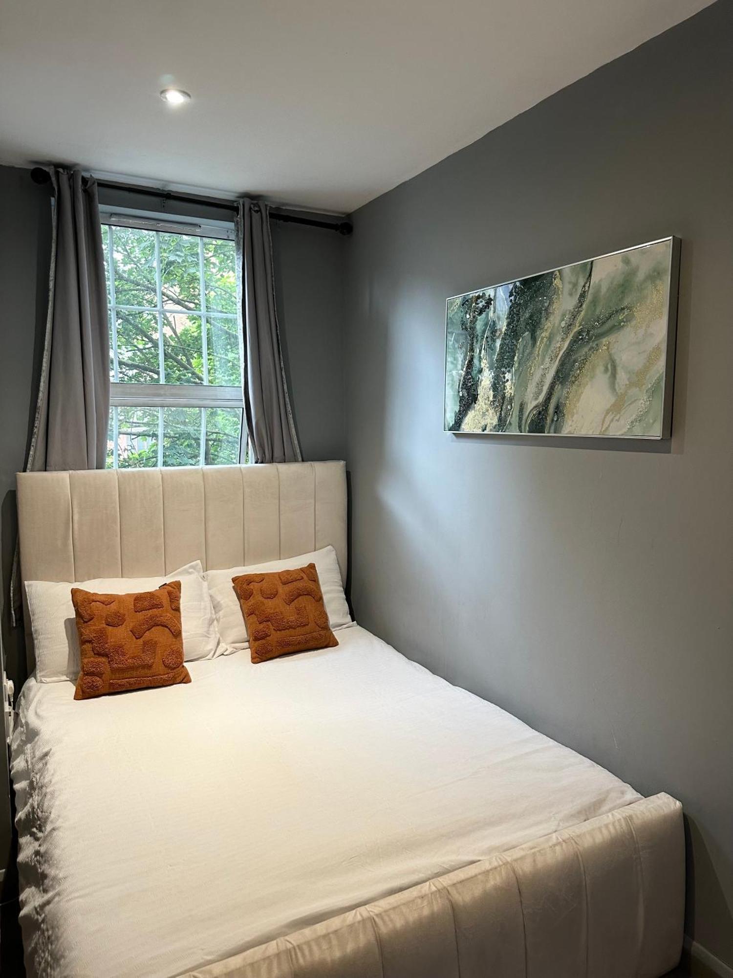Kingcross 3 Bedroom Flat, 3mins To Euston Apartment *