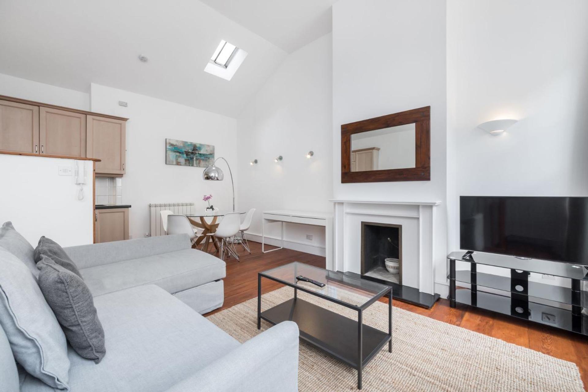 The Upper House - Fitzrovia - By Frankie Says * Londen
