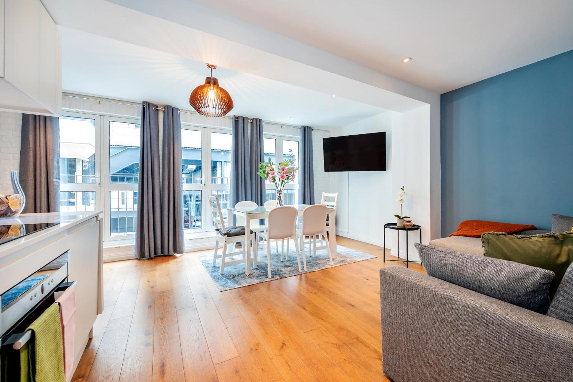 Welcome - The Piazza Apartment *