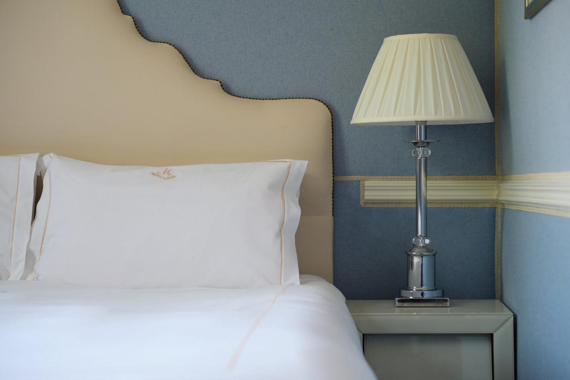 The Montague On The Gardens Hotel