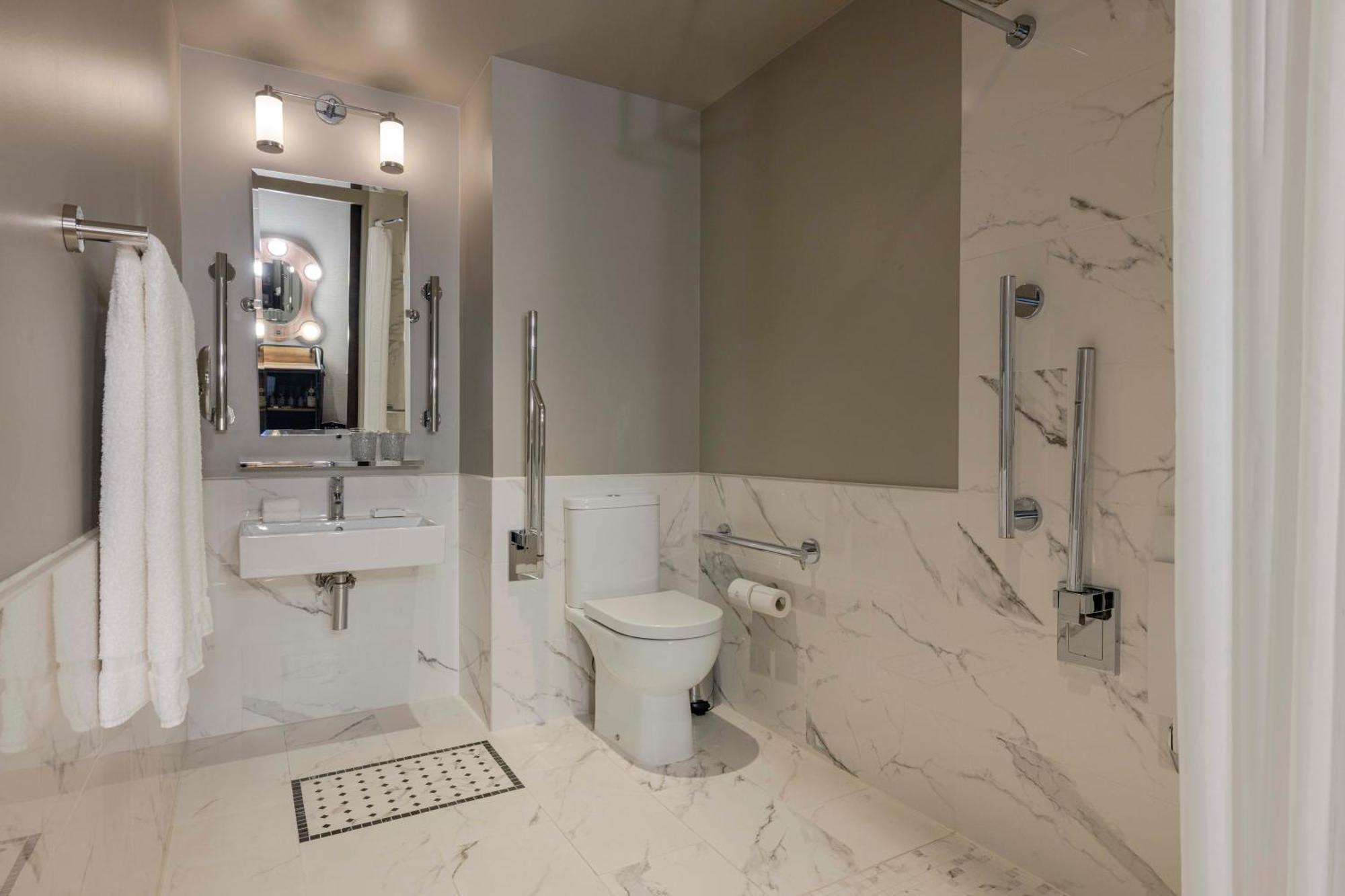 Virgin - Shoreditch 5*