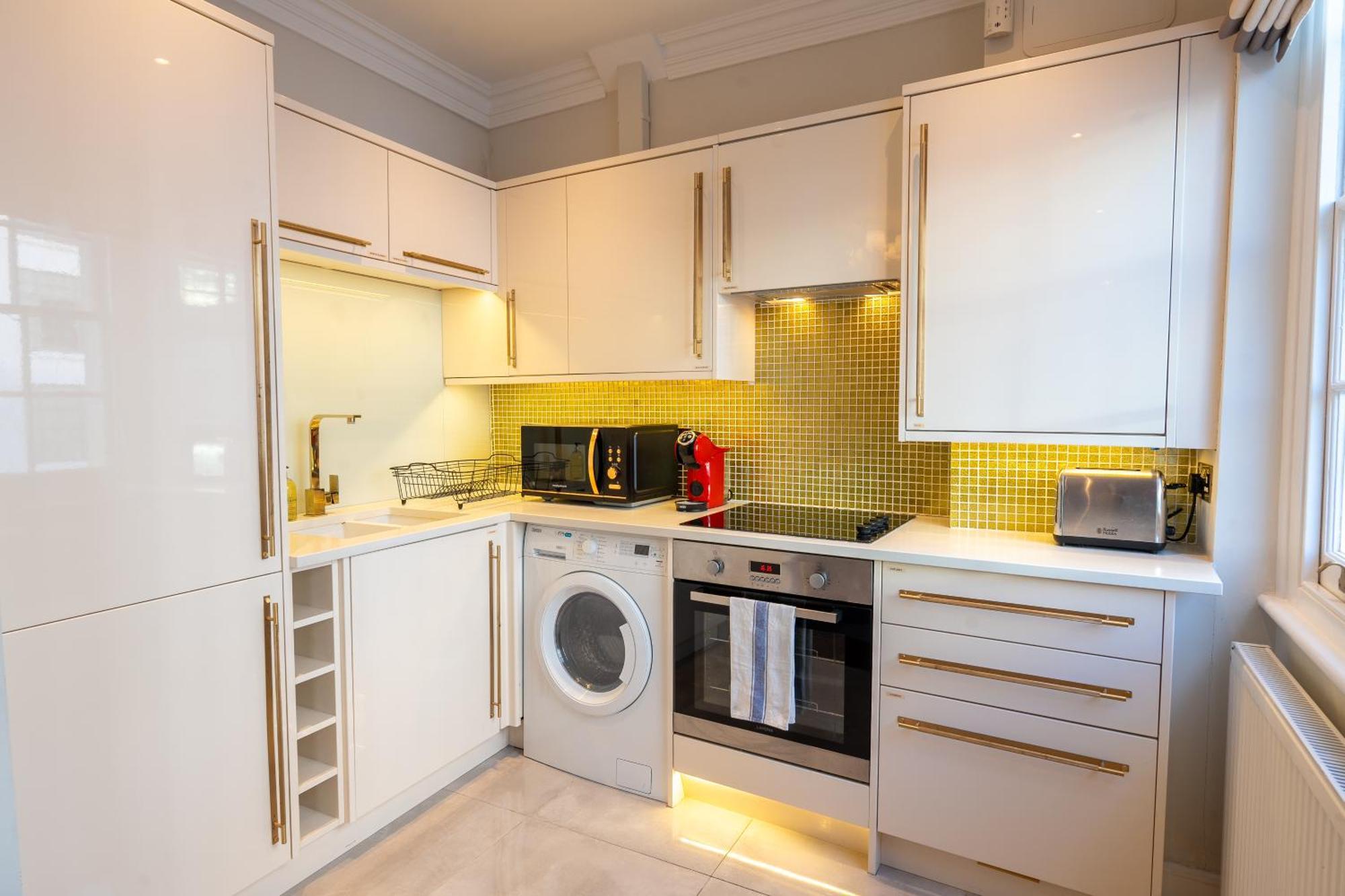 Camden's Luxurious Urban Escape Apartment London