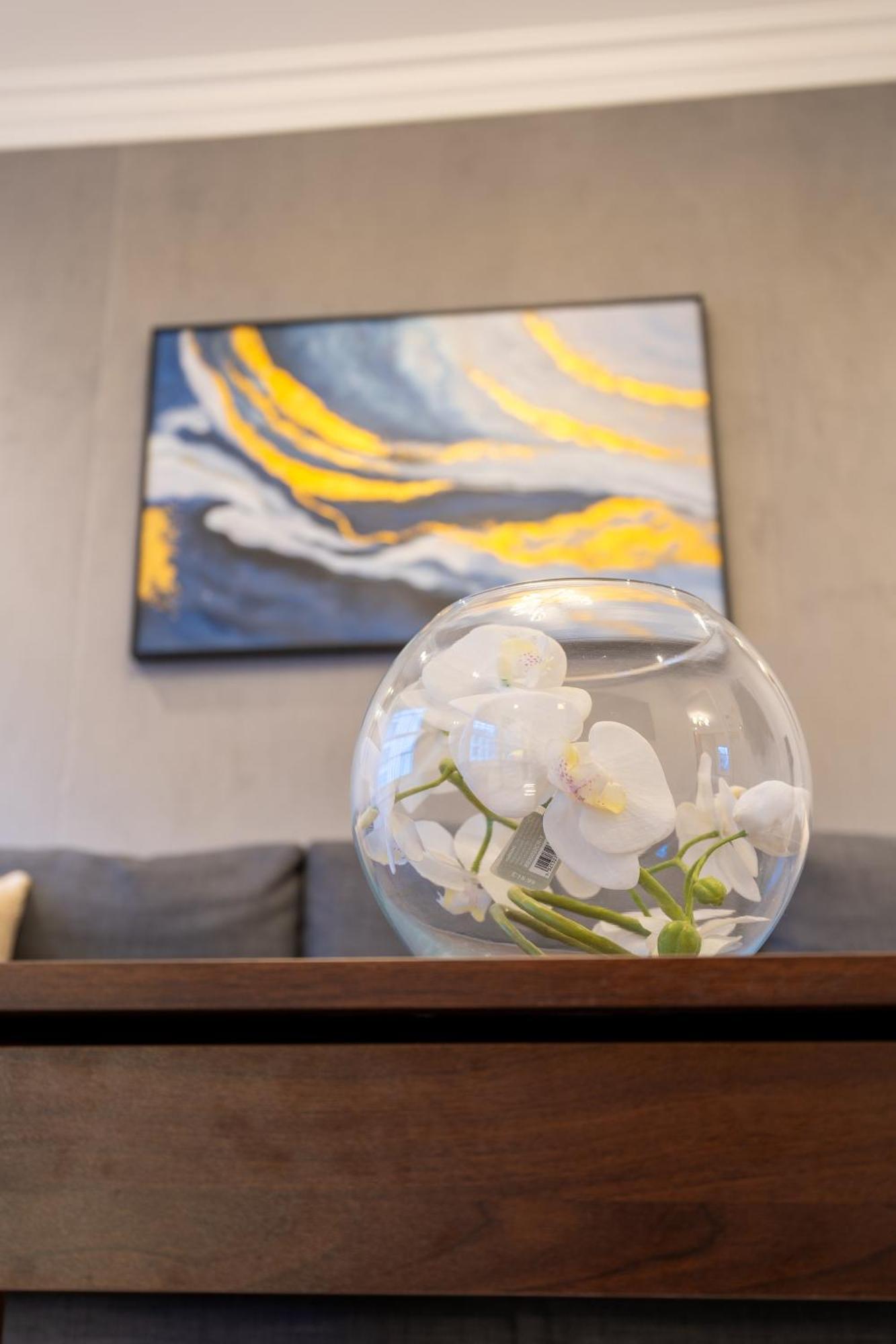 Camden's Luxurious Urban Escape * London