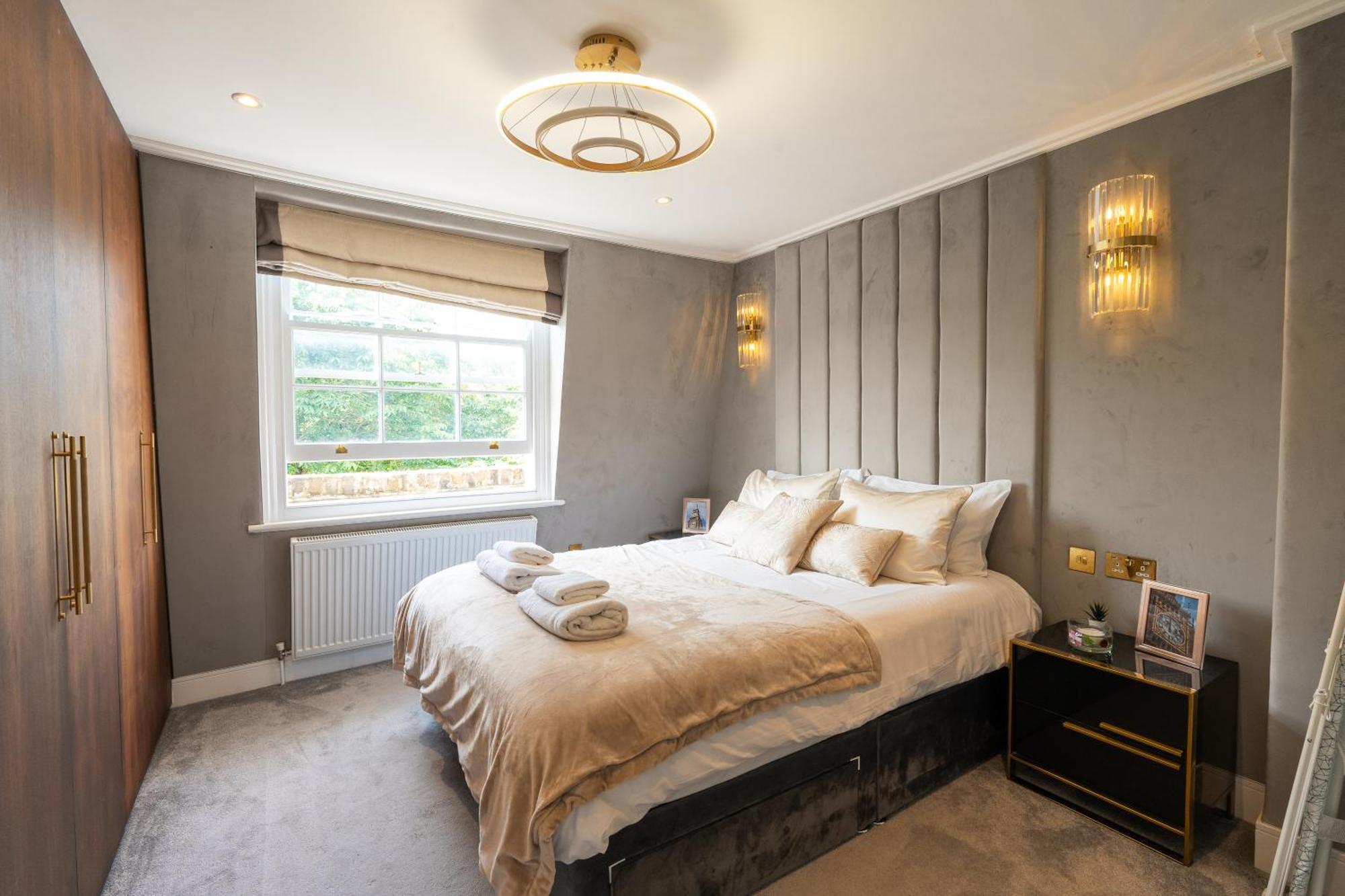 Apartment Camden's Luxurious Urban Escape London