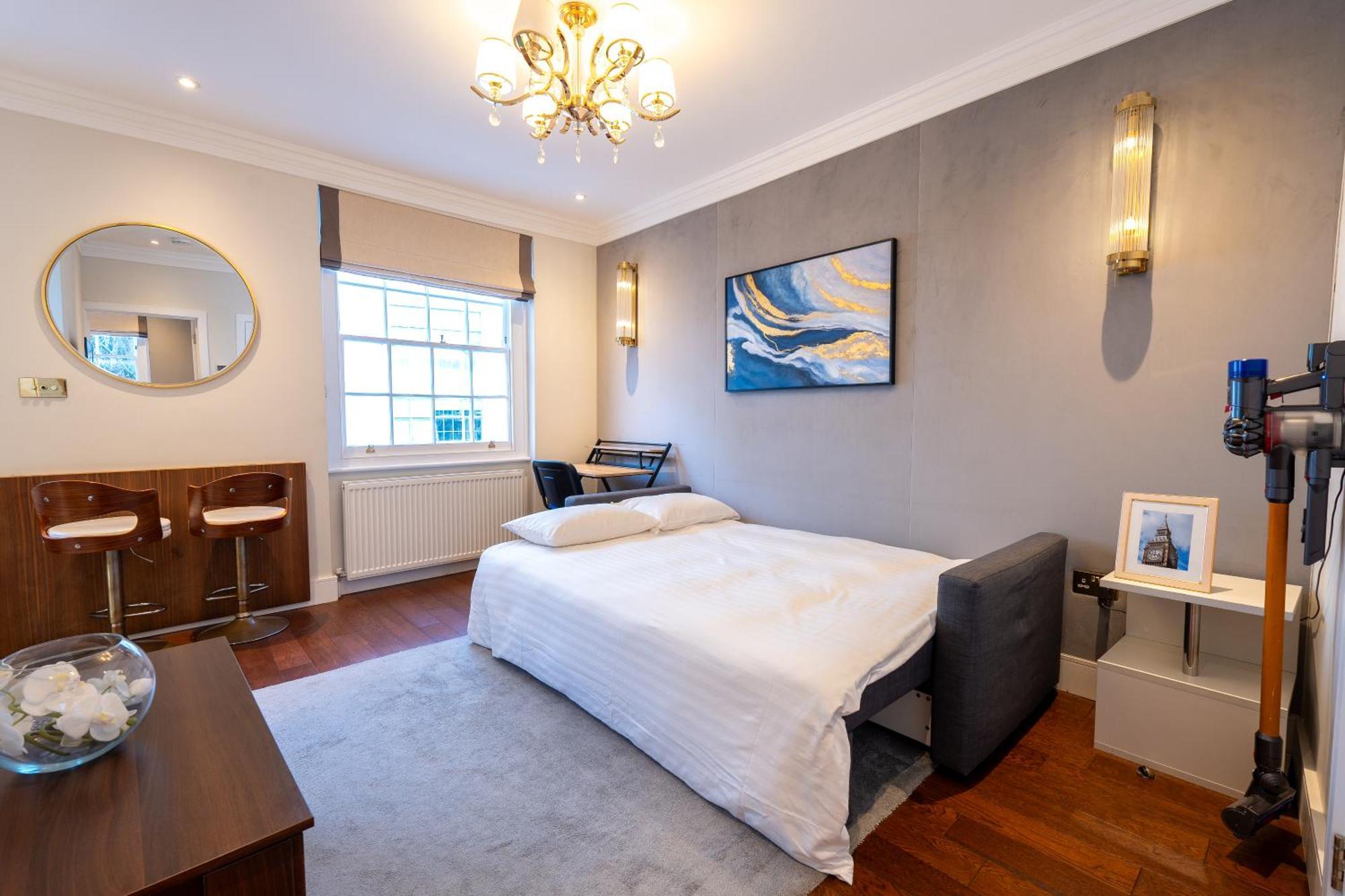 Camden's Luxurious Urban Escape