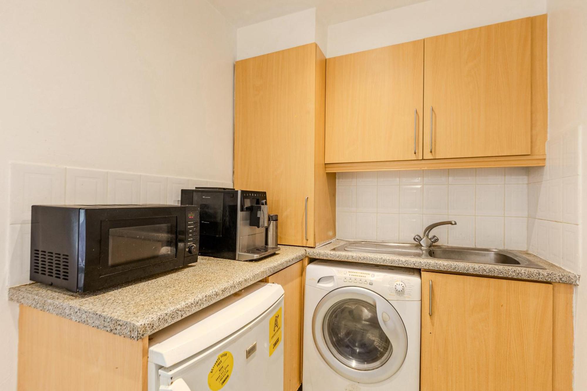Peaceful 1br Near Canary Warf, 2min Thames River Apartment *
