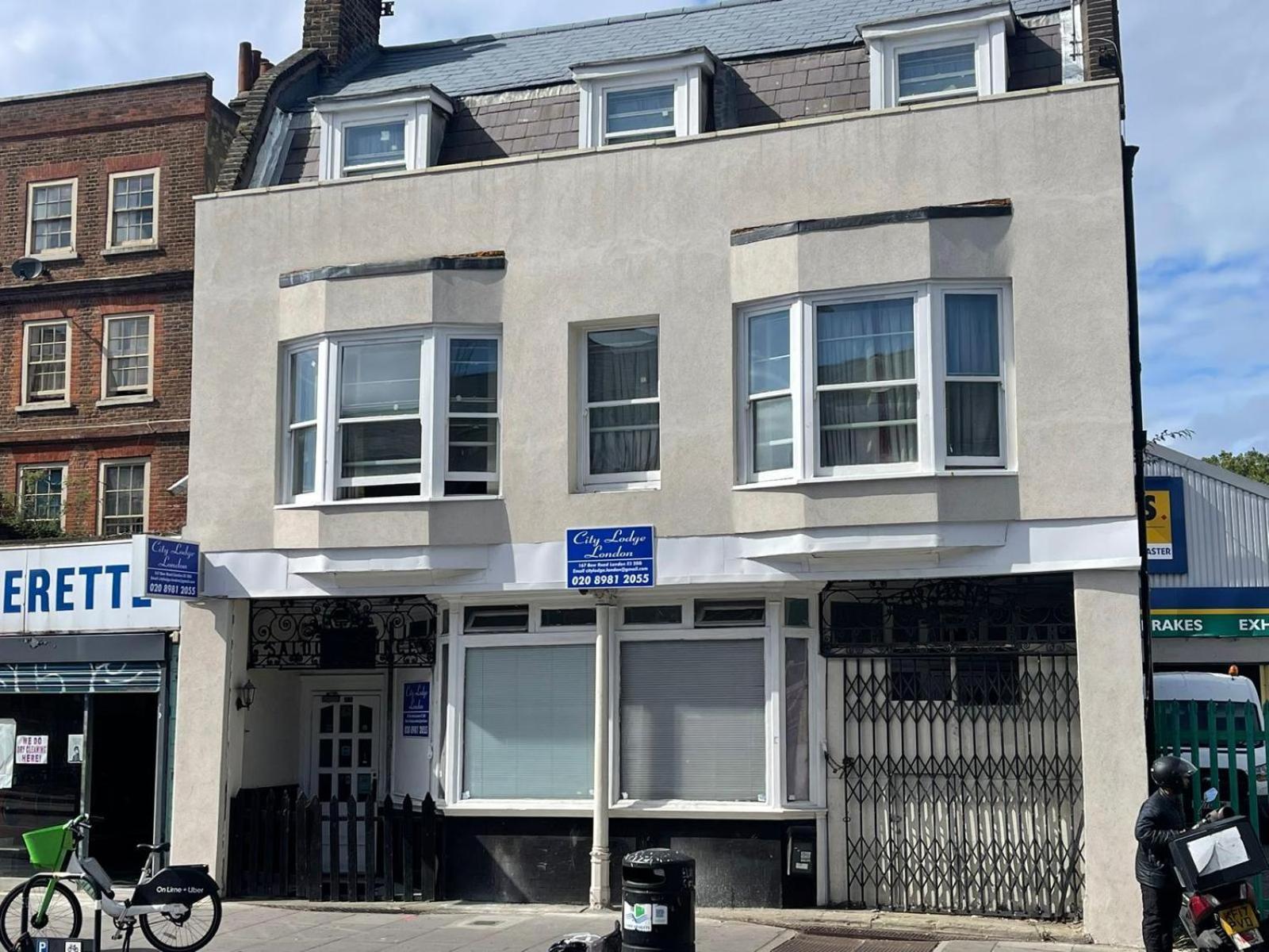 Guest house City Lodge London 2*