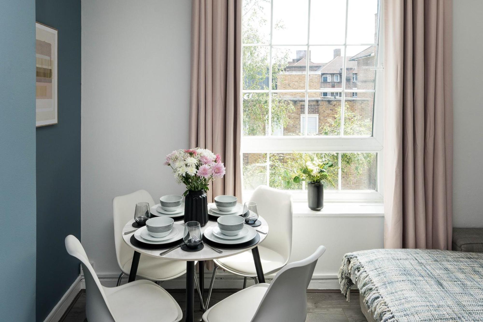 Sunny 2b-1b Flat Nr Borough Market, * Londen
